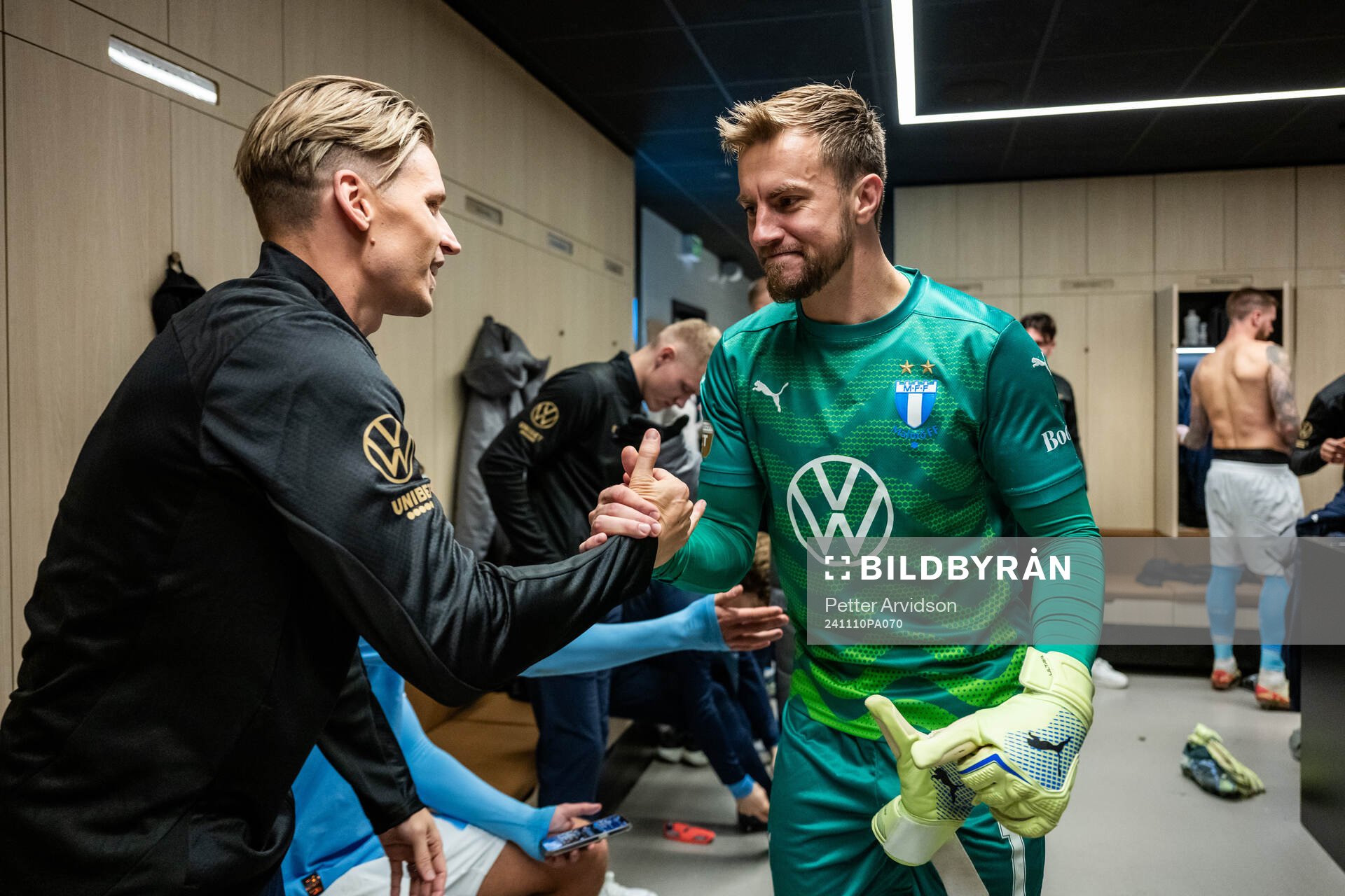 Malmö FFs Jens Stryger Larsen och Ricardo Friedrich jublar