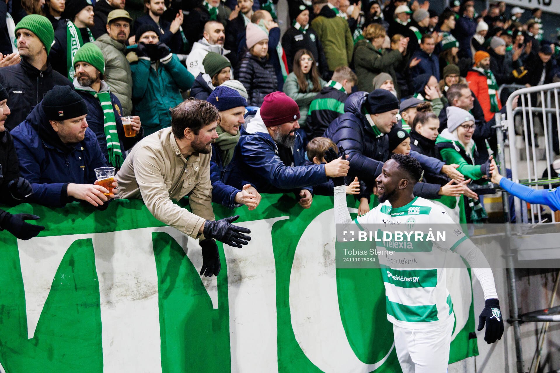 Västerås Frederic Nsabiyumva jublar