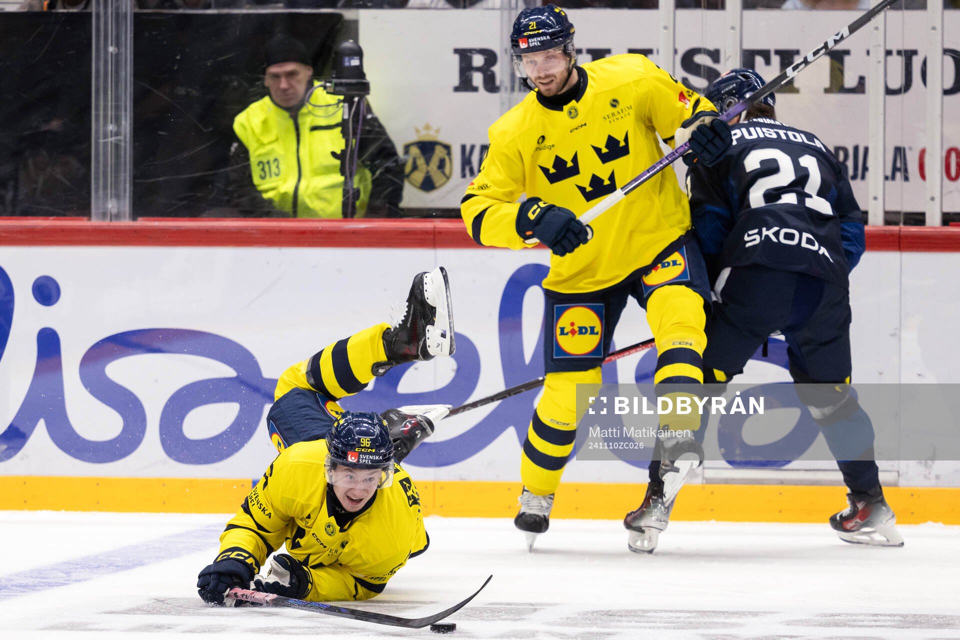 Pontus Andreasson and Christoffer Ehn of Sweden compete for
