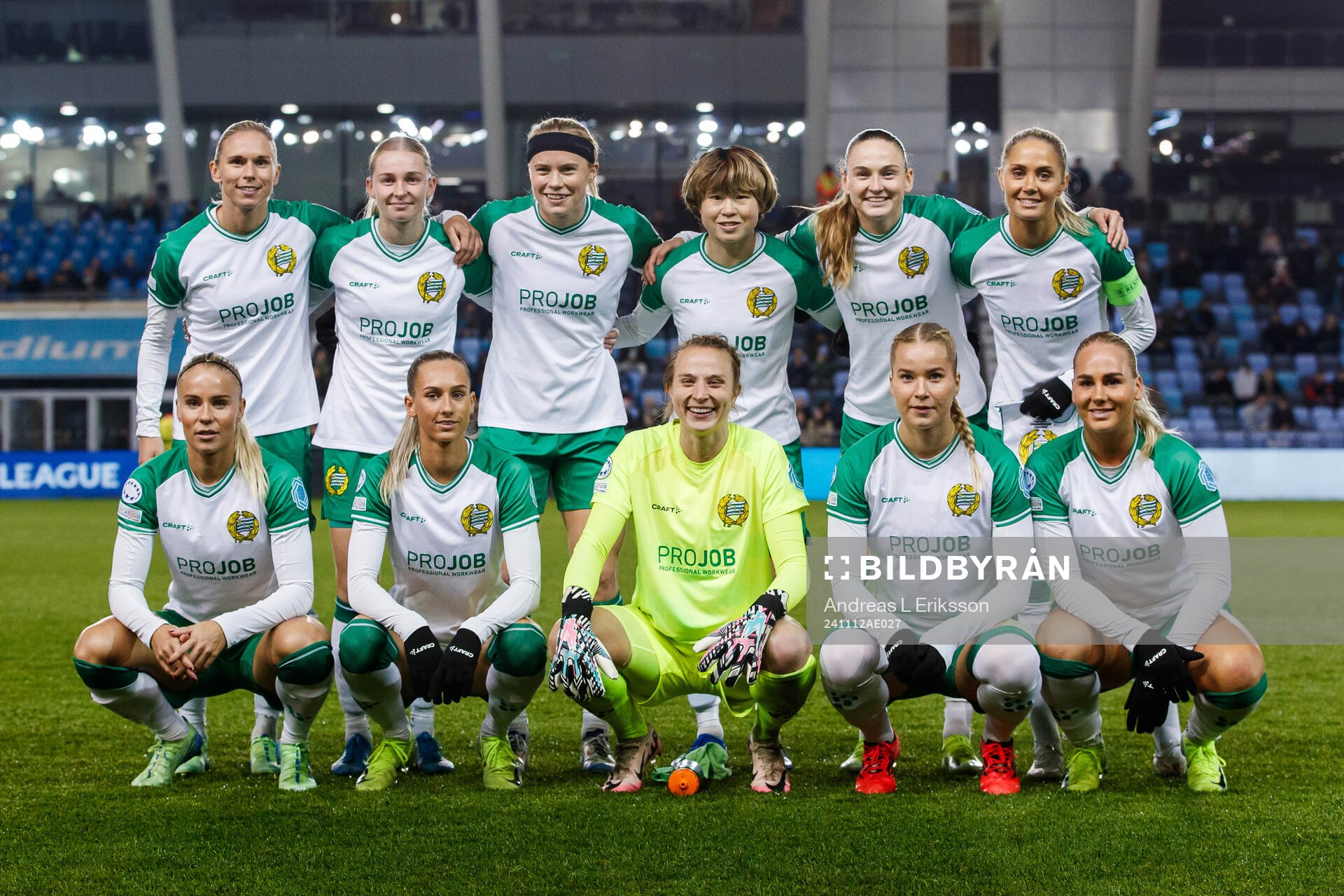 The starting eleven of Hammarby pose for a photo