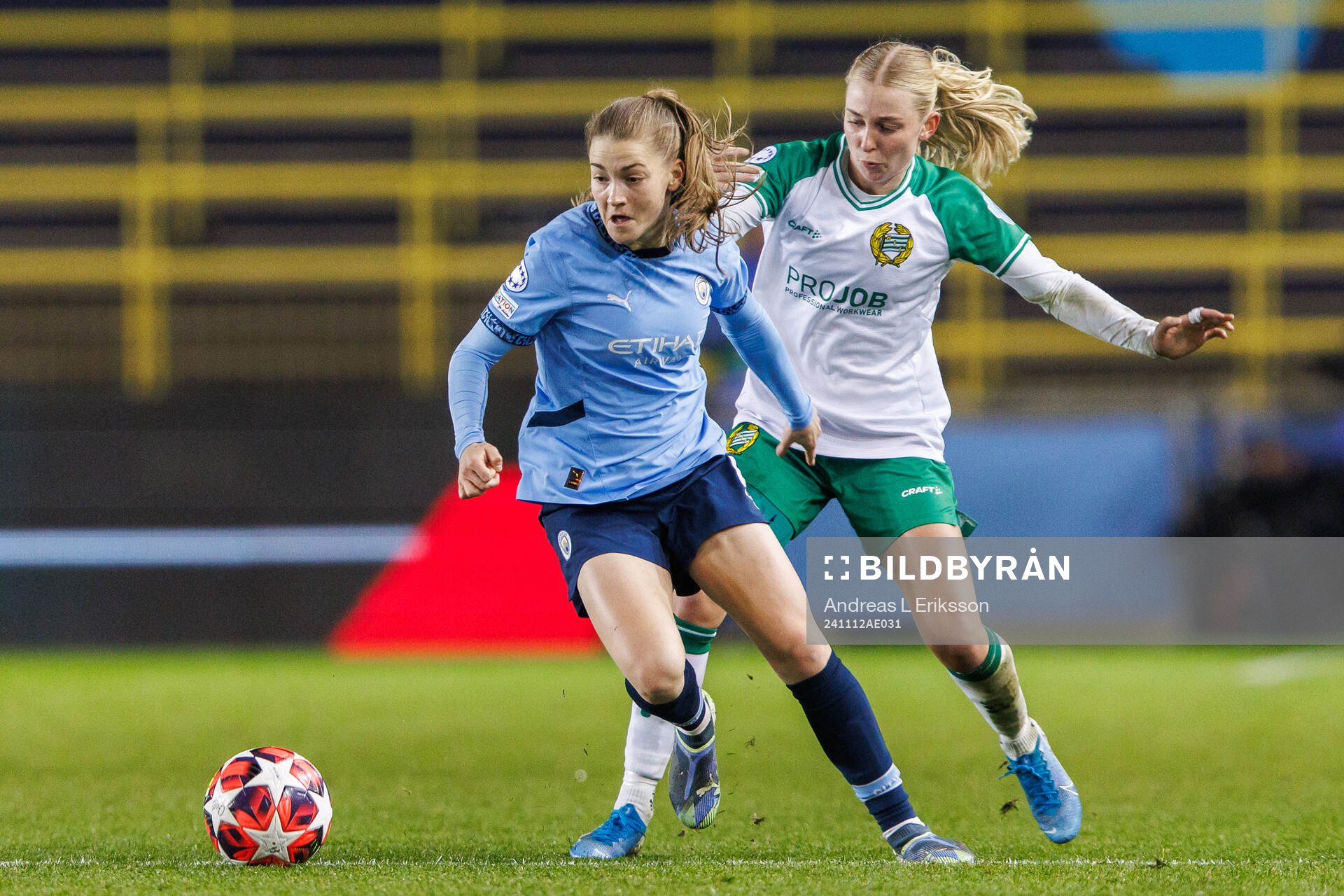 Jessica Park of Manchester Cityand Emilie Joramo of Hammarby during the UEFA Women's Champions League football match between Manchester City and Hammarby on November 12, 2024 in Manchester.