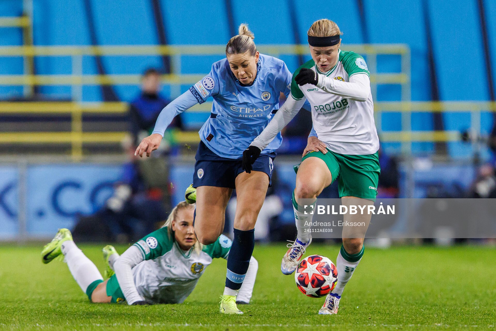 Alanna Kennedy of Manchester City and Julie Blakstad of