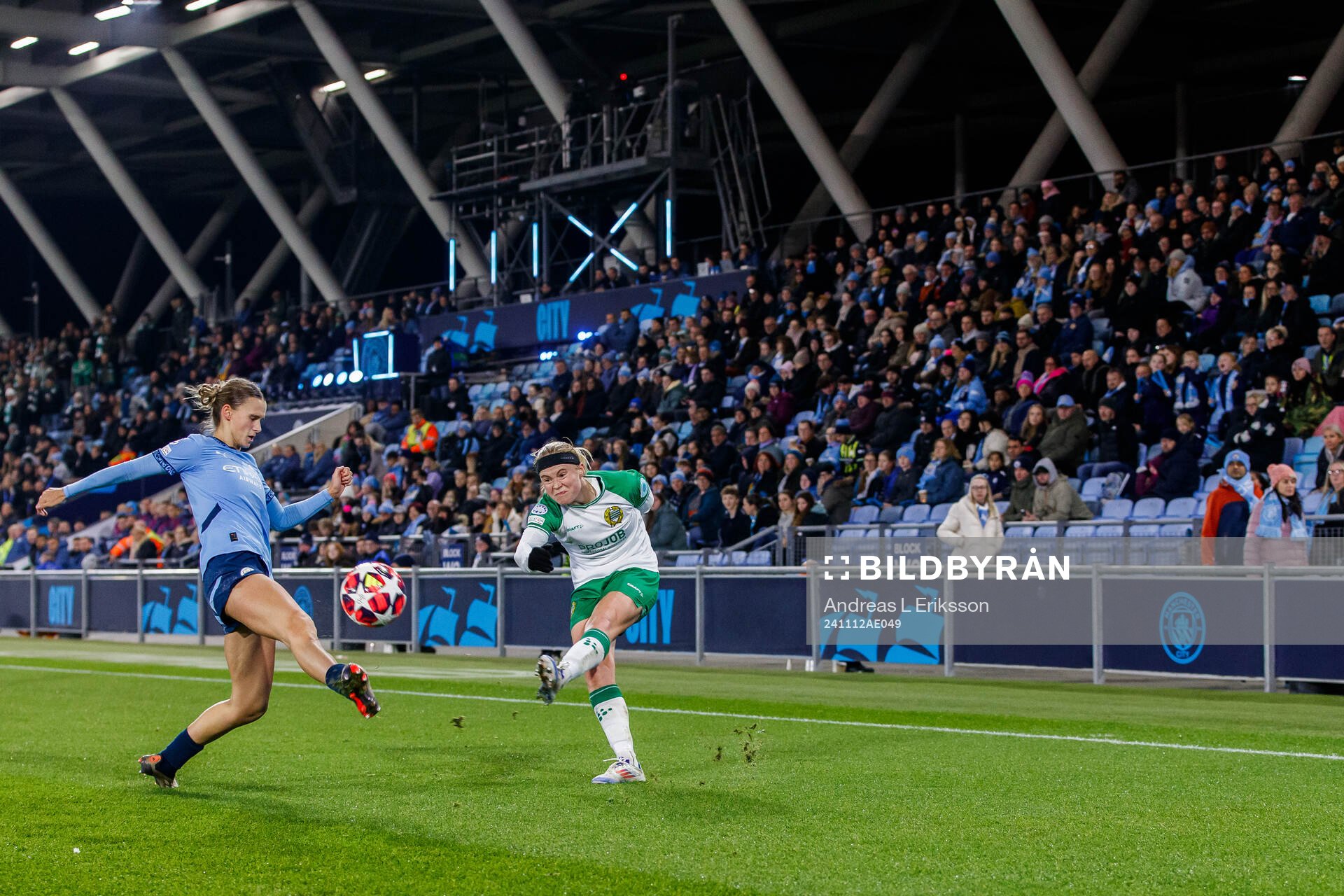 Kerstin Casparij of Manchester City and Julie Blakstad of Hammarby during the UEFA Women's Champions League football match between Manchester City and Hammarby on November 12, 2024 in Manchester.
