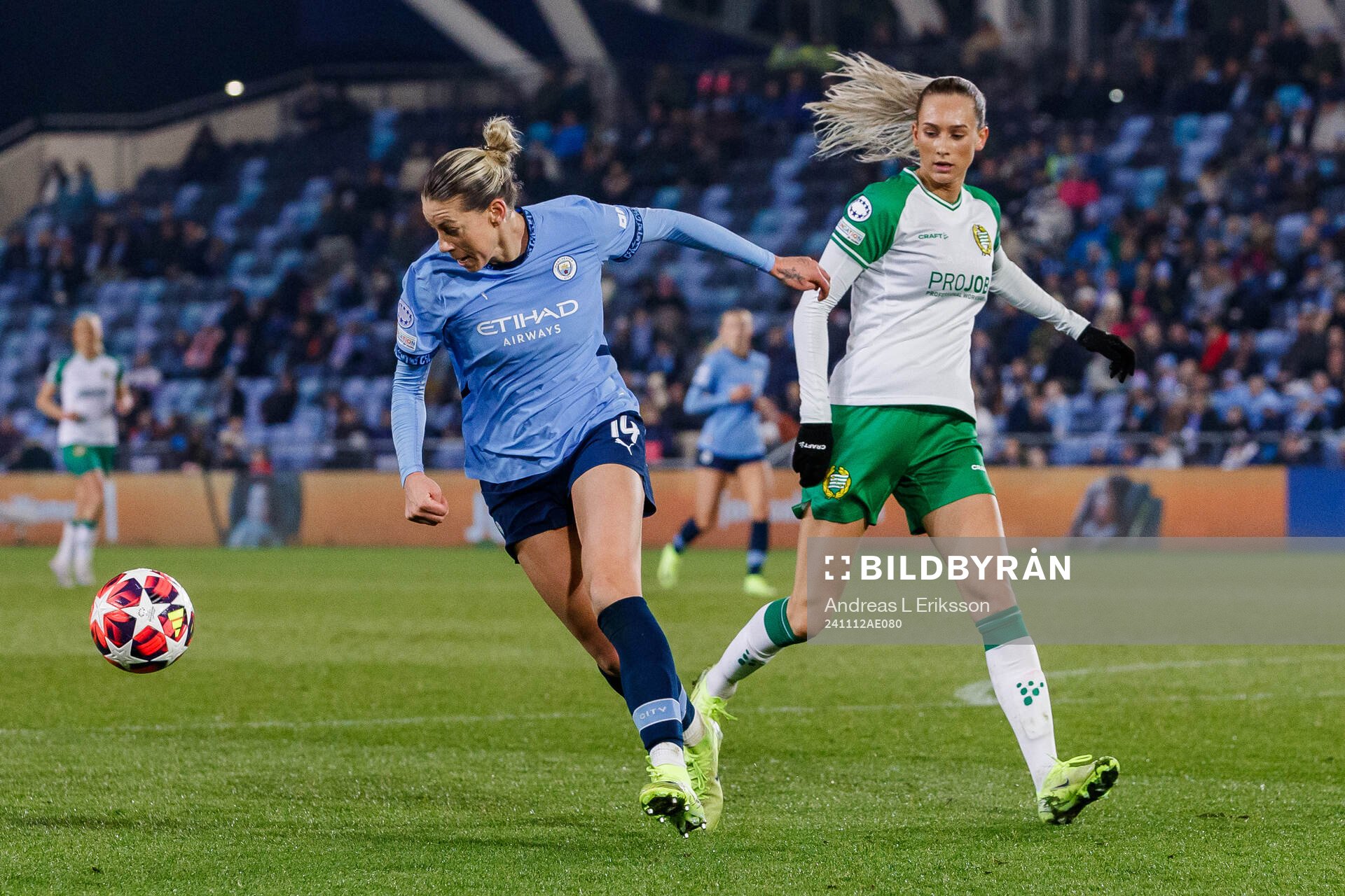 Alanna Kennedy of Manchester City and Ellen Wangerheim of