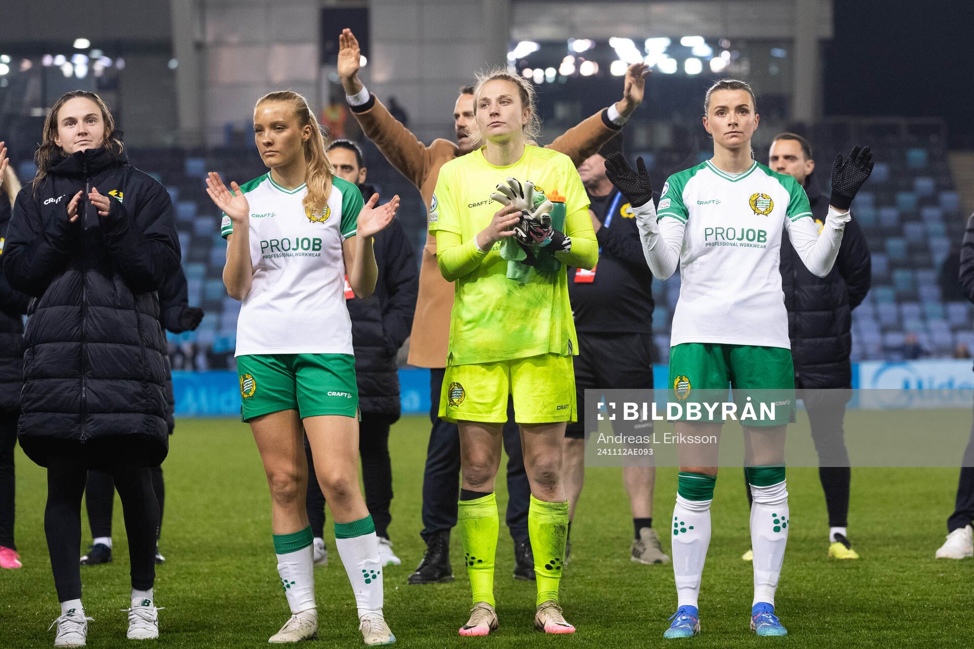 Smilla Holmberg, goalkeeper Anna Tamminen och Thea Sørbo
