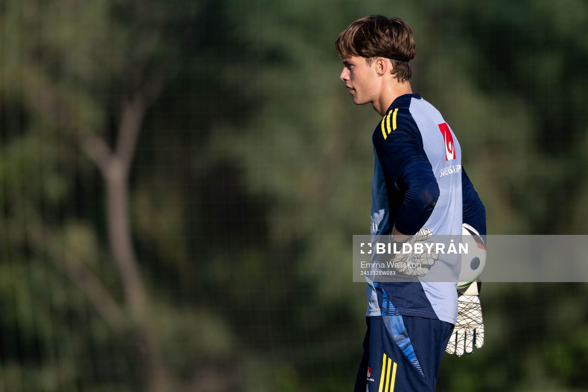 Goalkeeper Filip Sidklev during a training session with the Swedish under-21 national football team on November 12, 2024 in Marbella. 