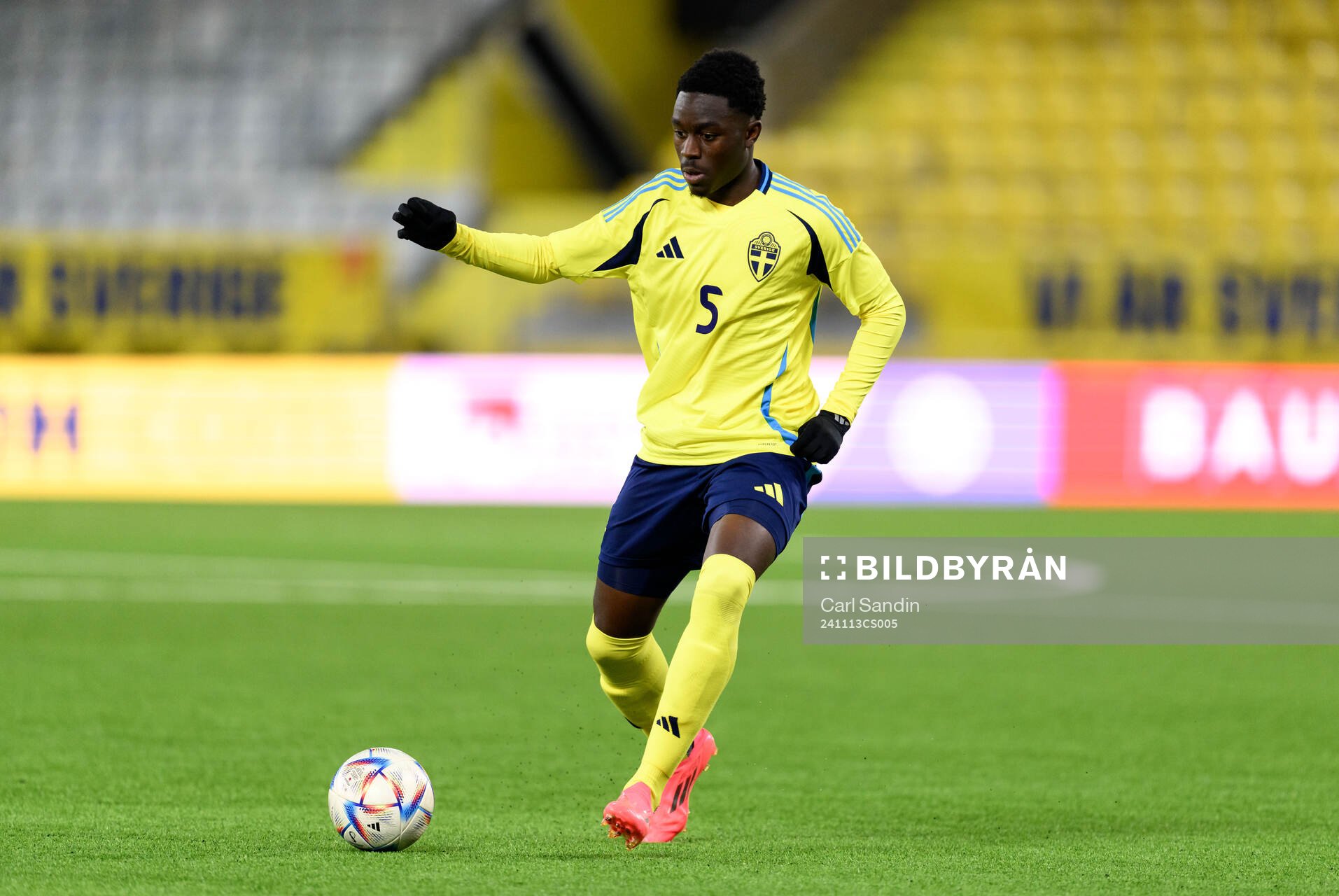 Genesis Antwi of Sweden
