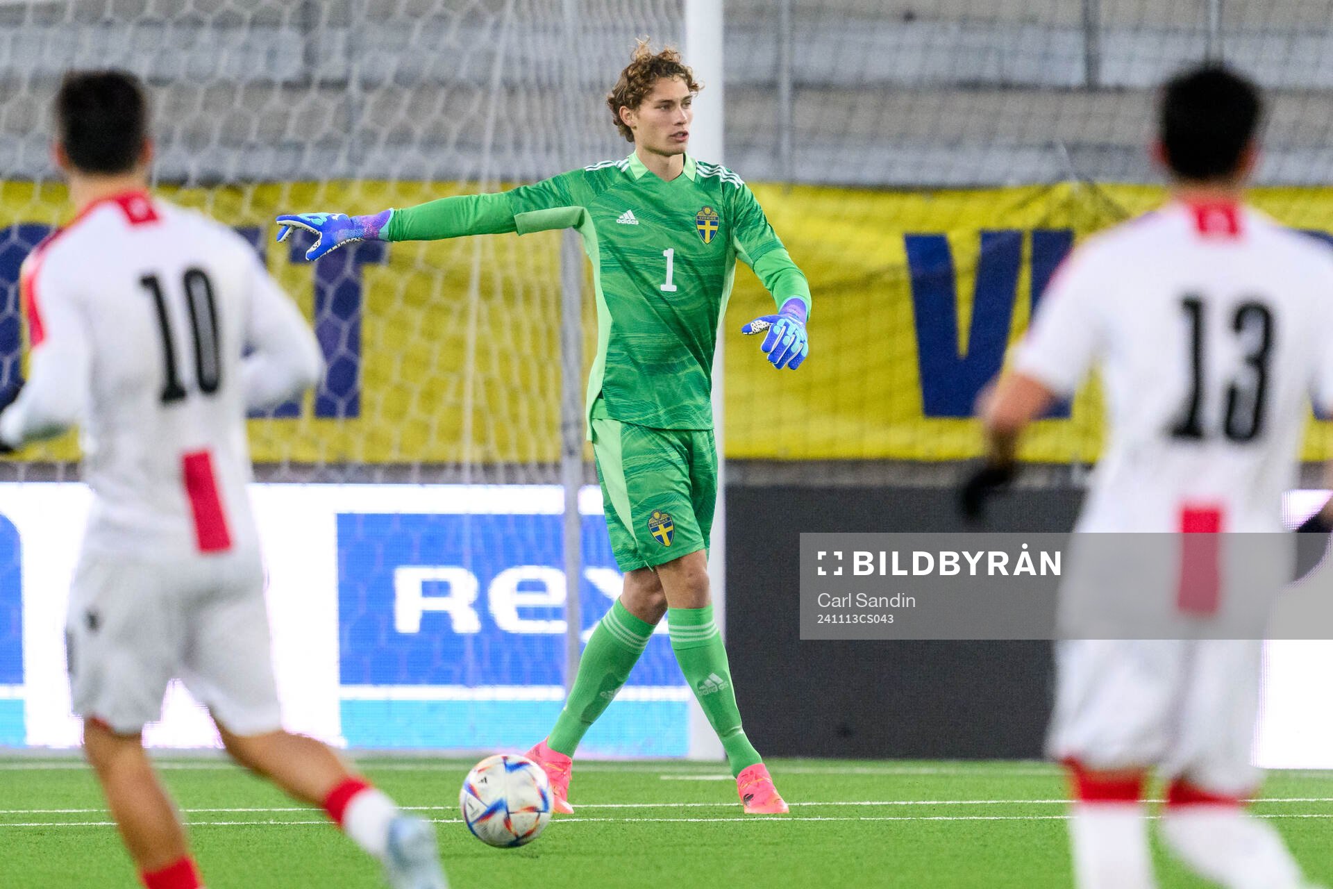 Goalkeeper William Nieroth Lundgren of Sweden