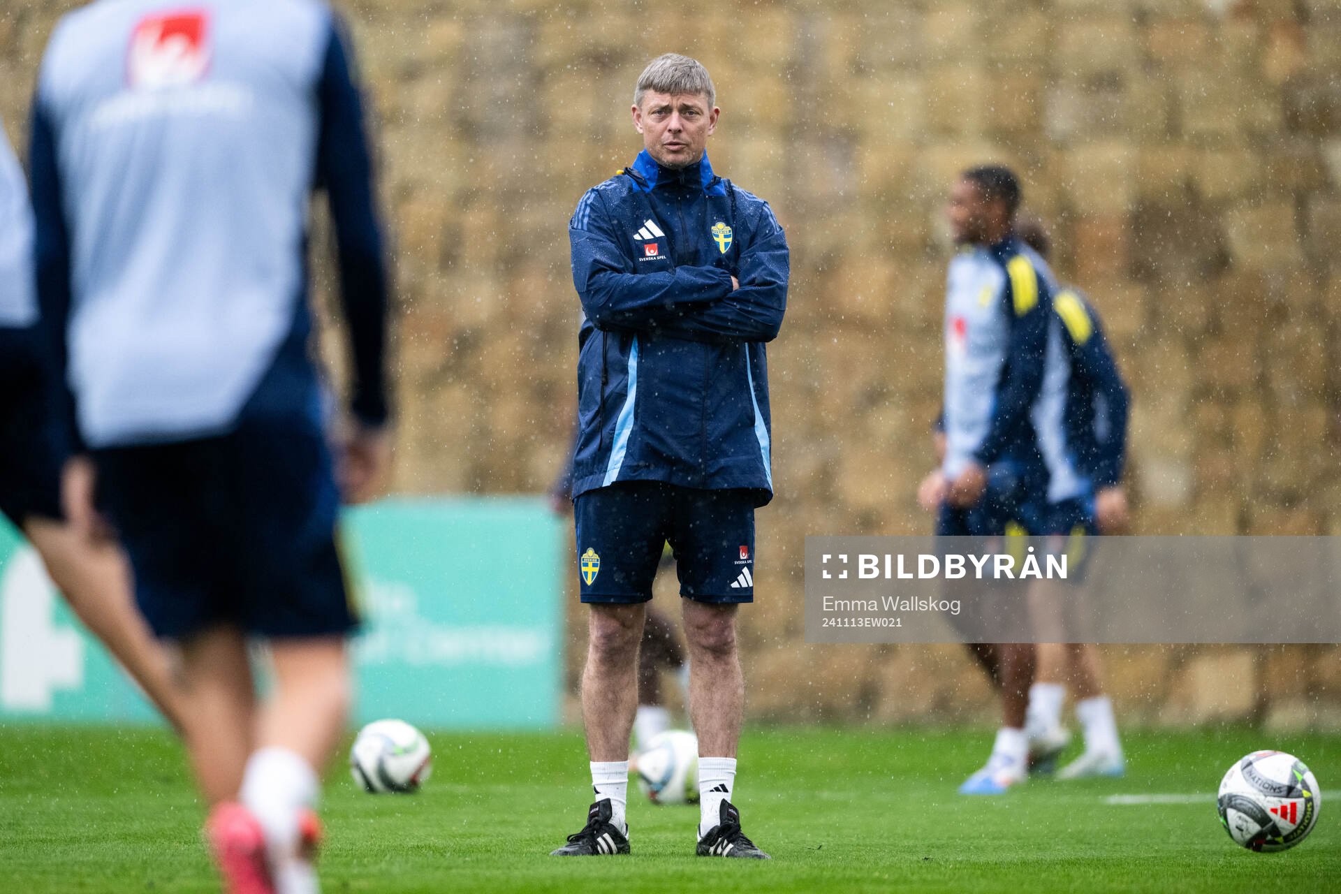 Head coach Jon Dahl Tomasson of the Swedish men's football