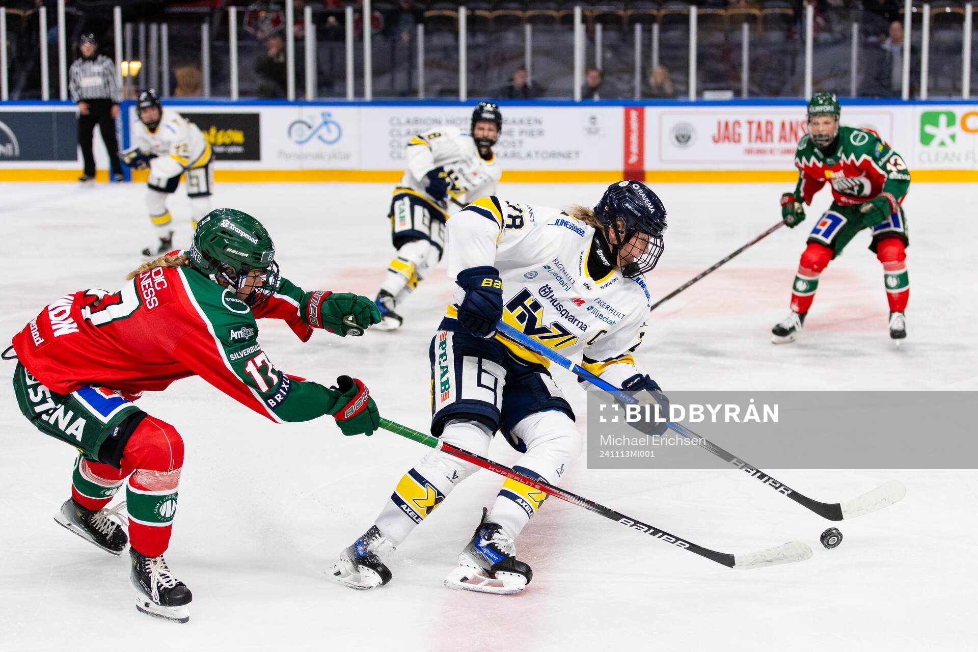 Frölundas Sofie Lundin och HV71s Elin Svensson