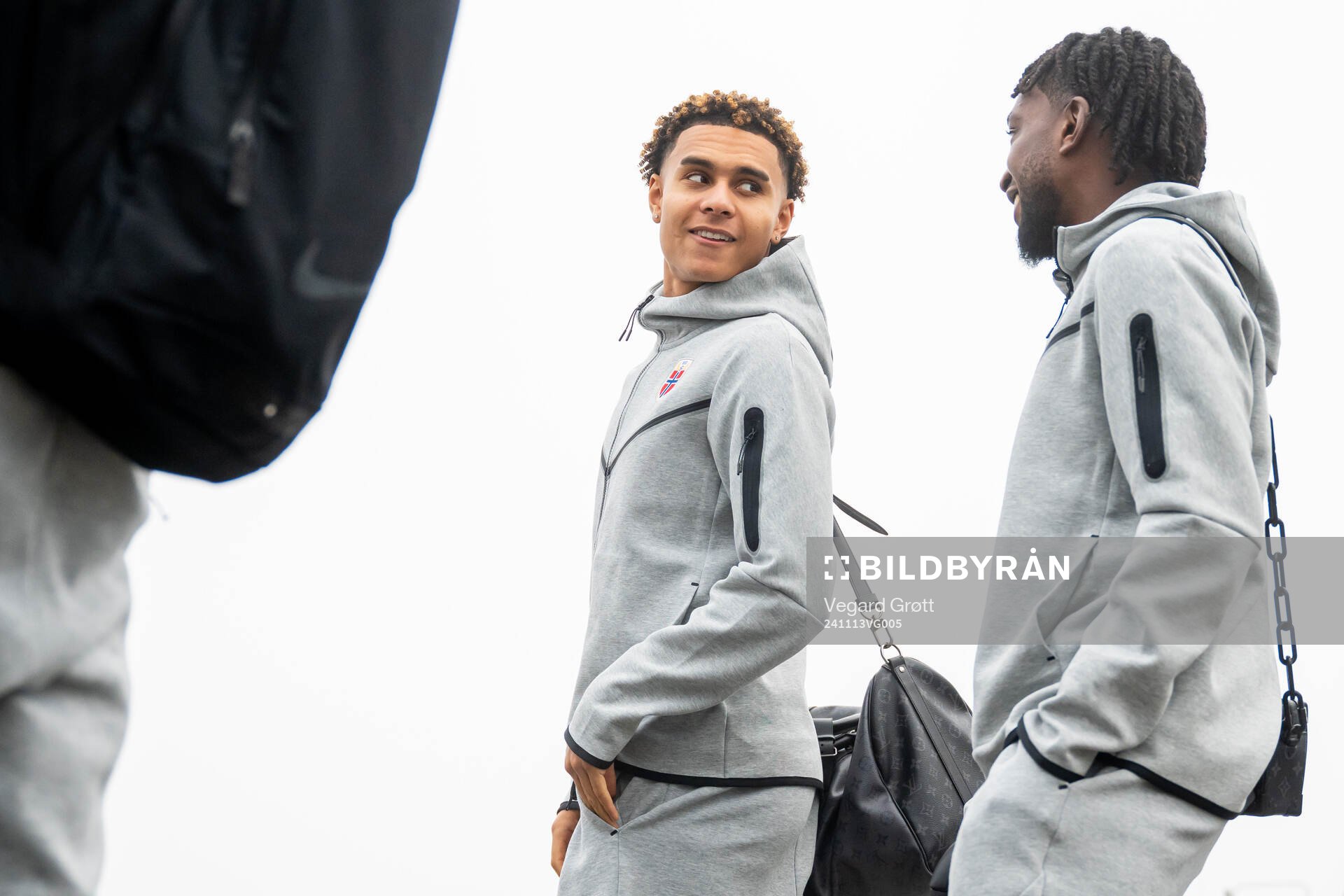 Antonio Nusa and Warren Kamanzi of the Norwegian national