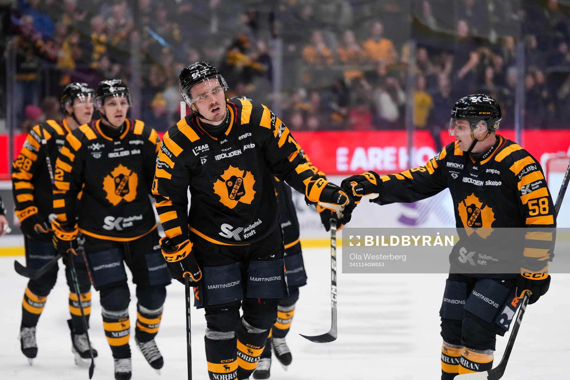 Skellefteås Max Lindholm jublar