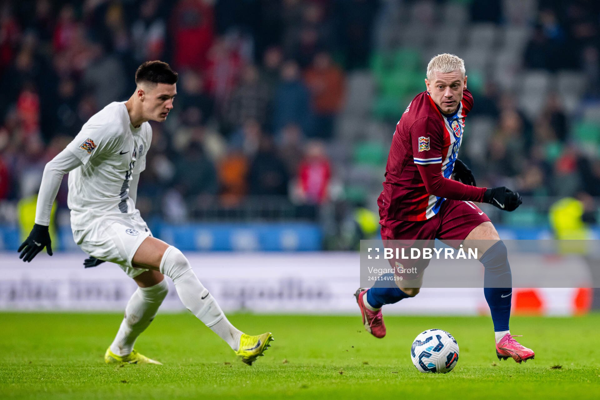 Benjamin Sesko of Slovenia and Julian Ryerson of Norway