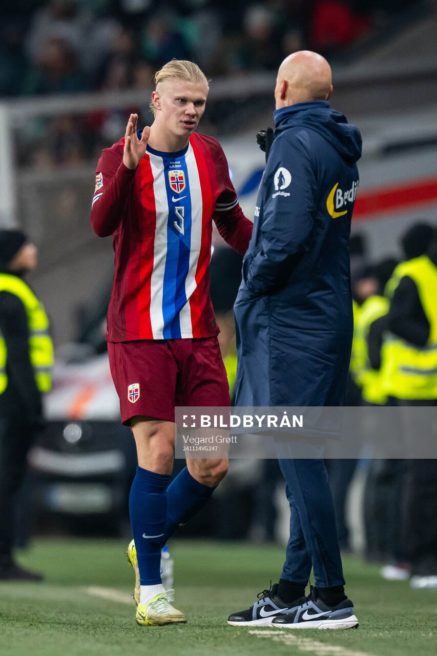 Erling Braut Haaland and Ståle Solbakken, head coach of