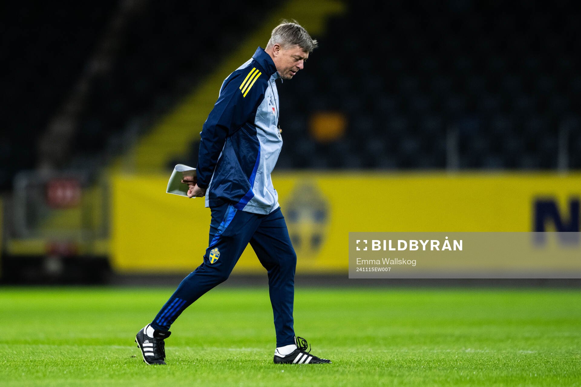 Head coach Jon Dahl Tomasson of the Swedish men's football national team at a training session on November 15, 2024 in Stockholm. 