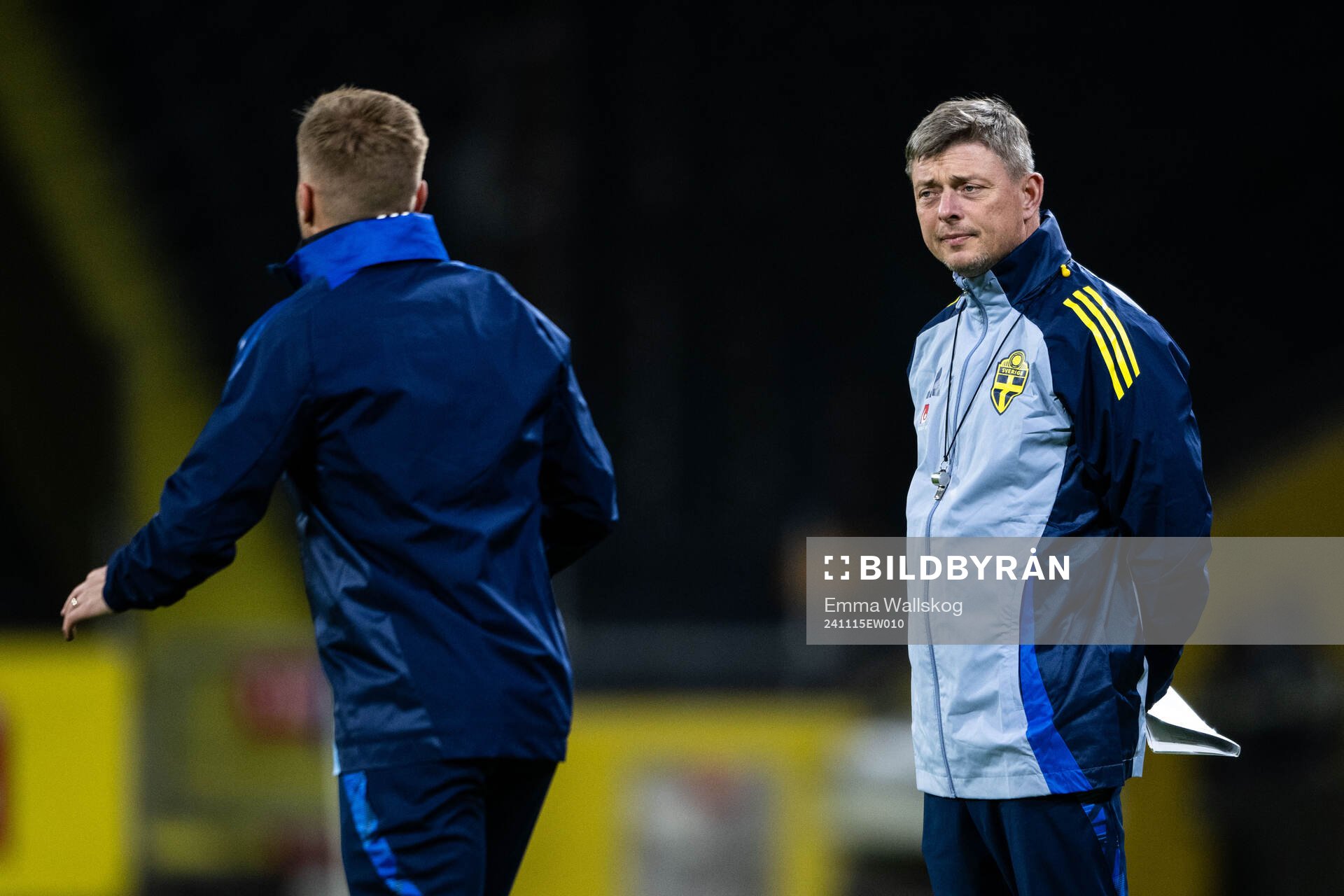 Assistant coach Sebastian Larsson and head coach Jon Dahl