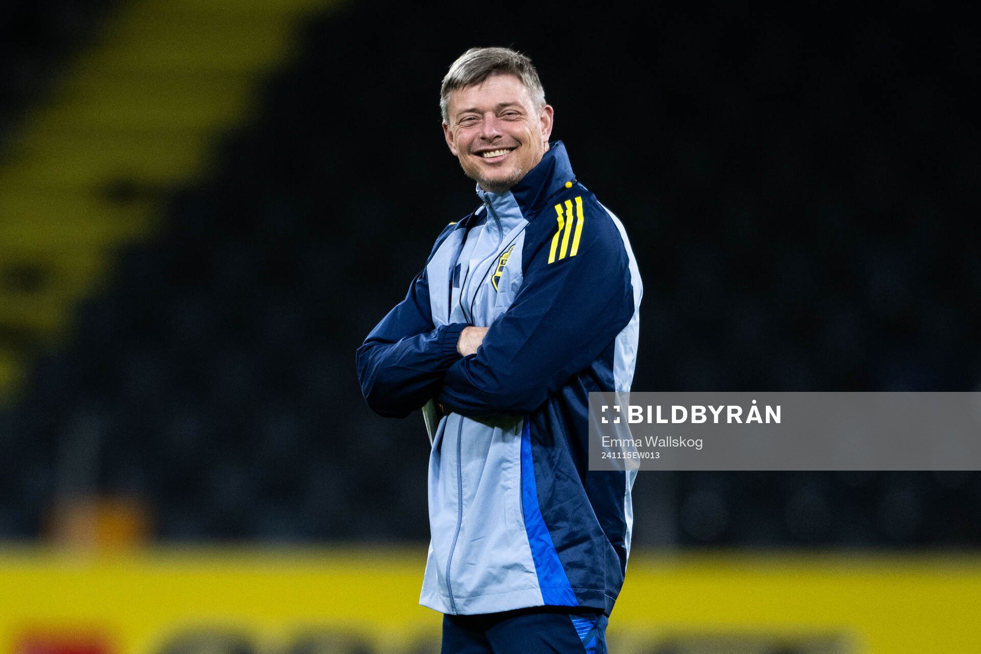 Head coach Jon Dahl Tomasson of the Swedish men's football