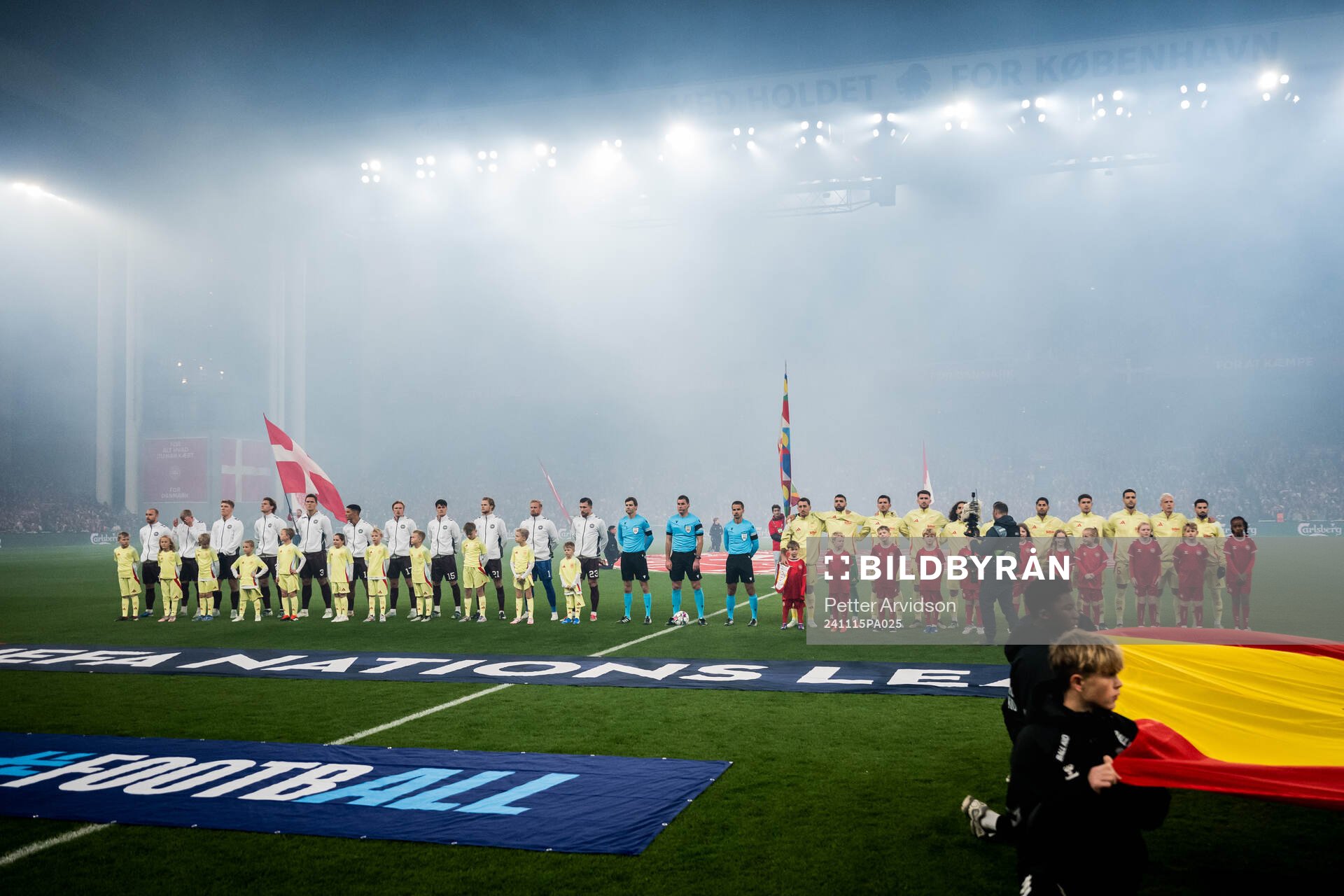 Players at line up