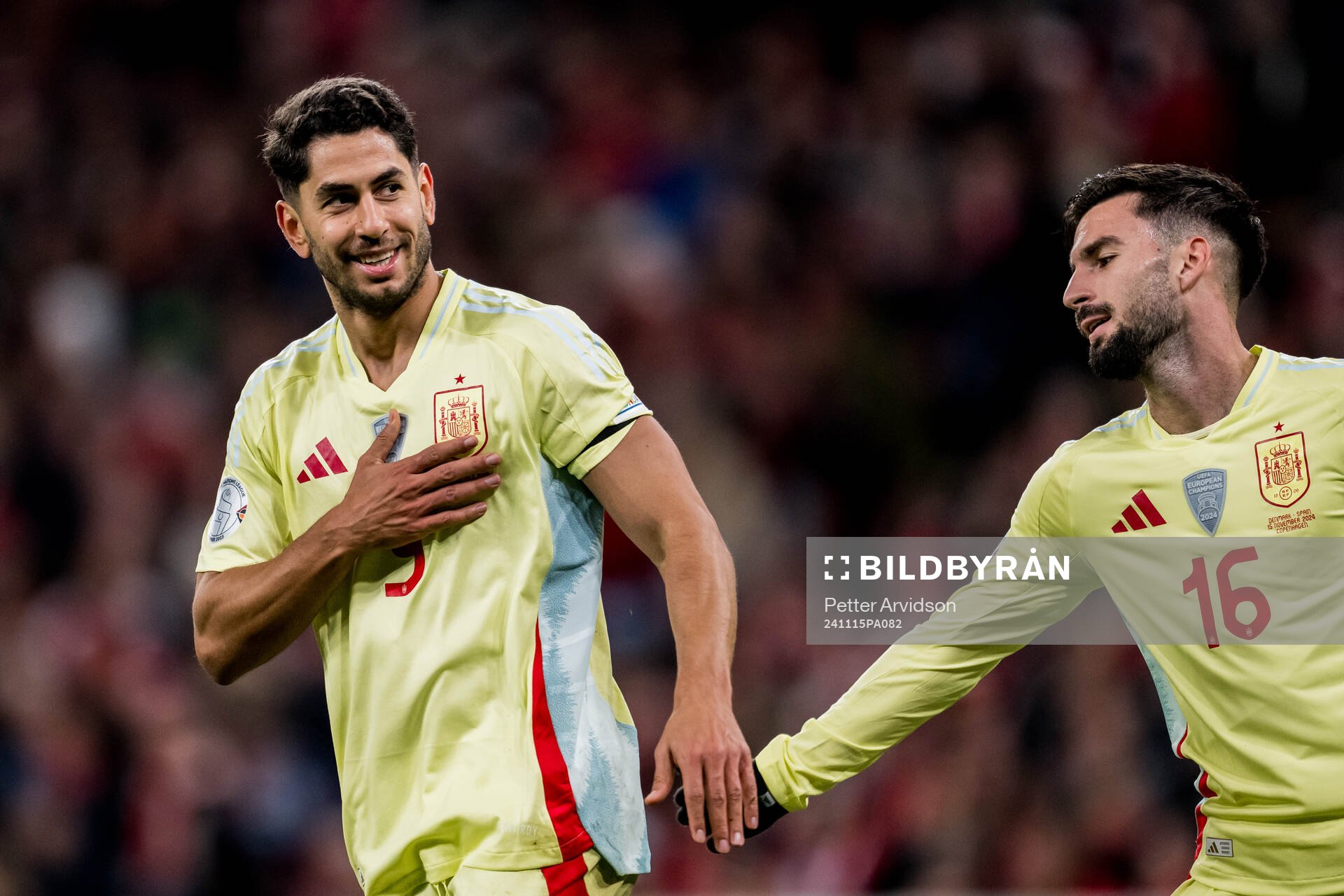 Ayoze Perez of Spain celebrates