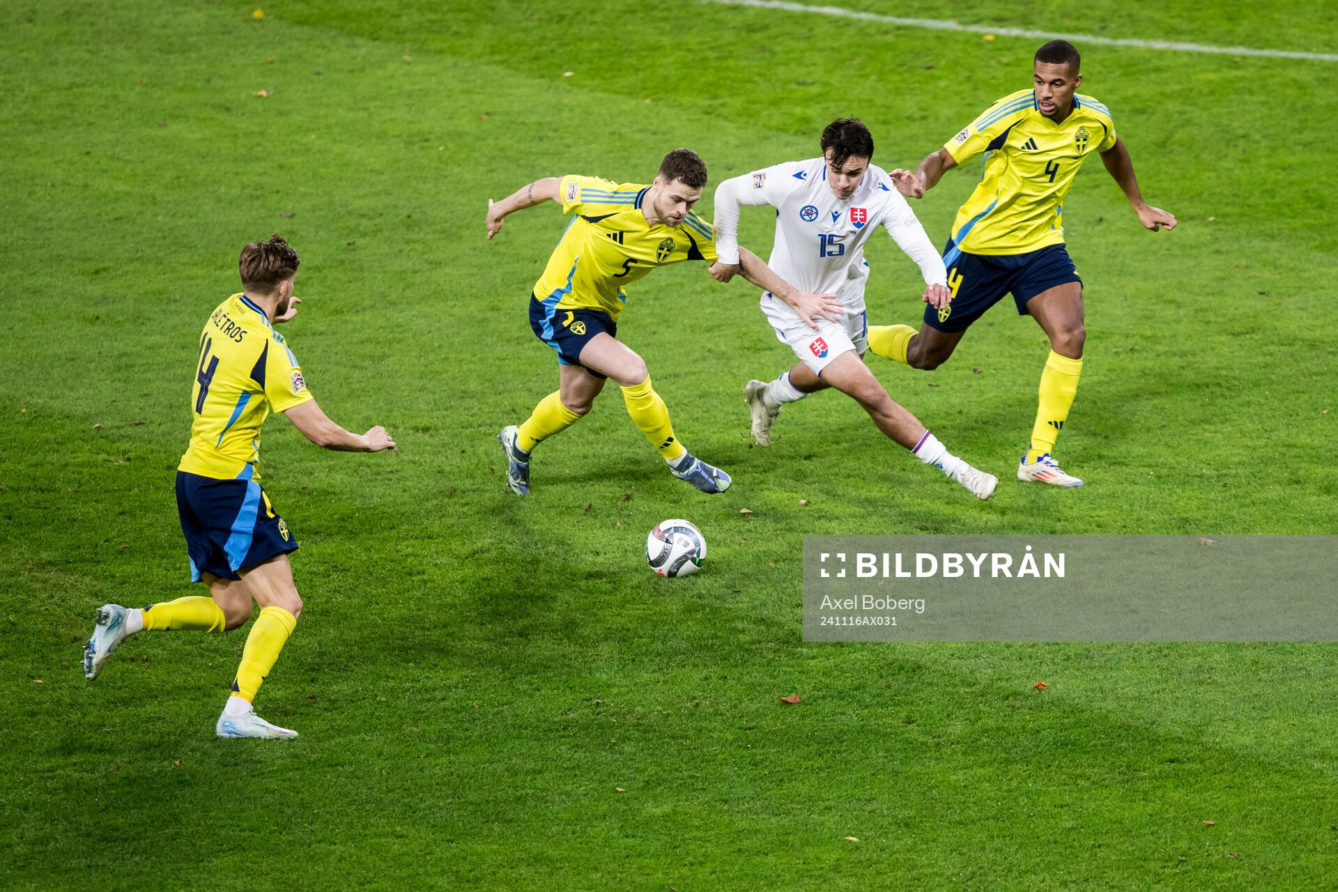 Gabriel Gudmundsson and Isak Hien of Sweden and David