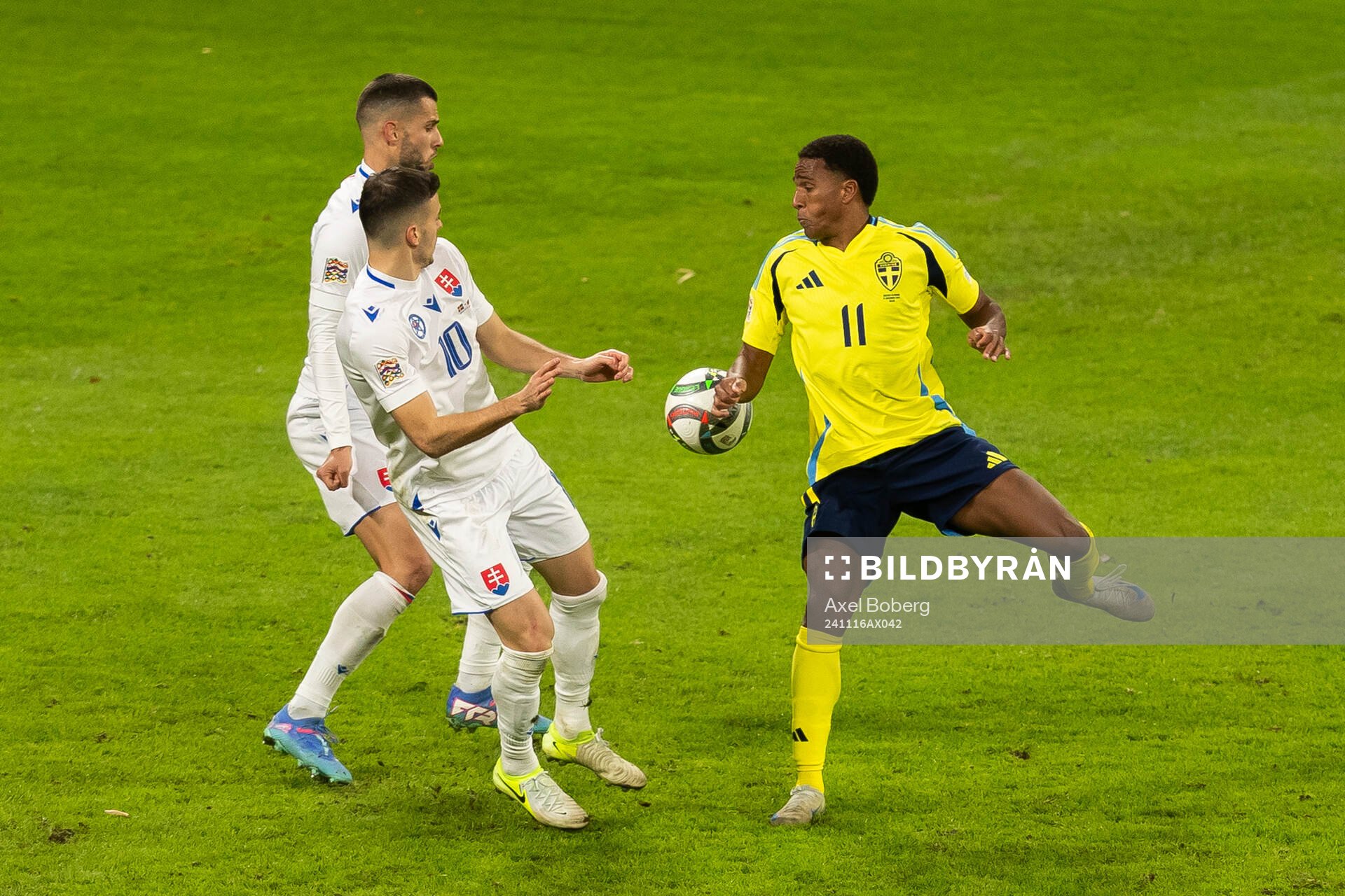 Laszlo Benes of Slovakia and Niclas Eliasson of Sweden