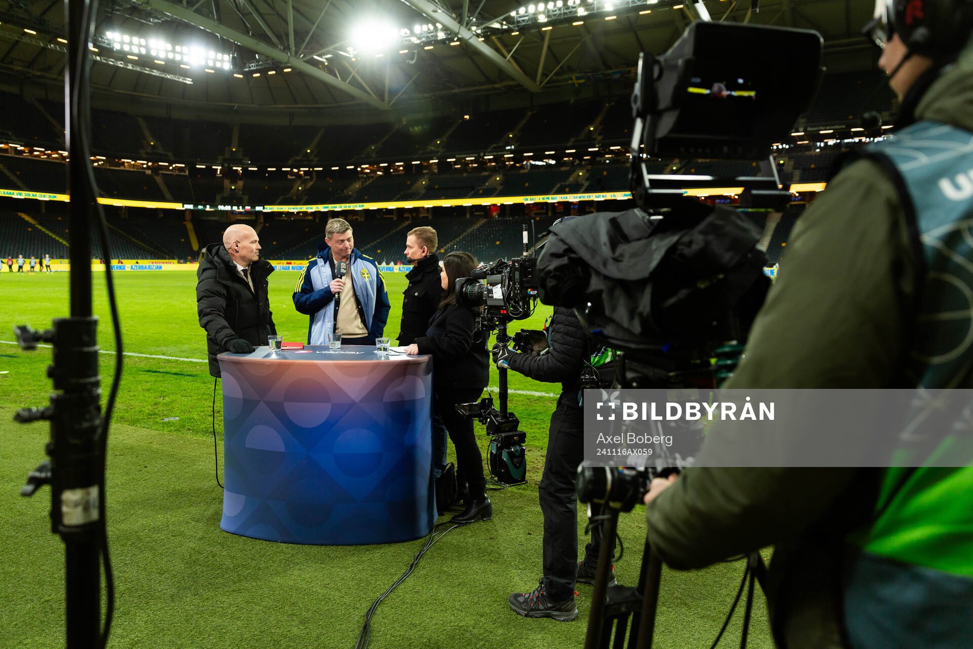 Head coach Jon Dahl Tomasson of Sweden is interviewed in