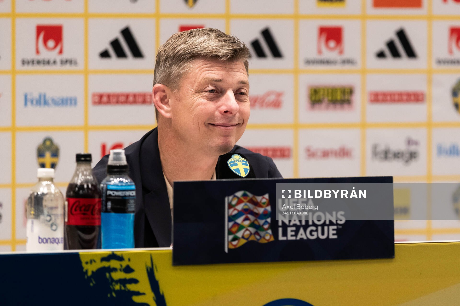 Head coach Jon Dahl Tomasson of Sweden