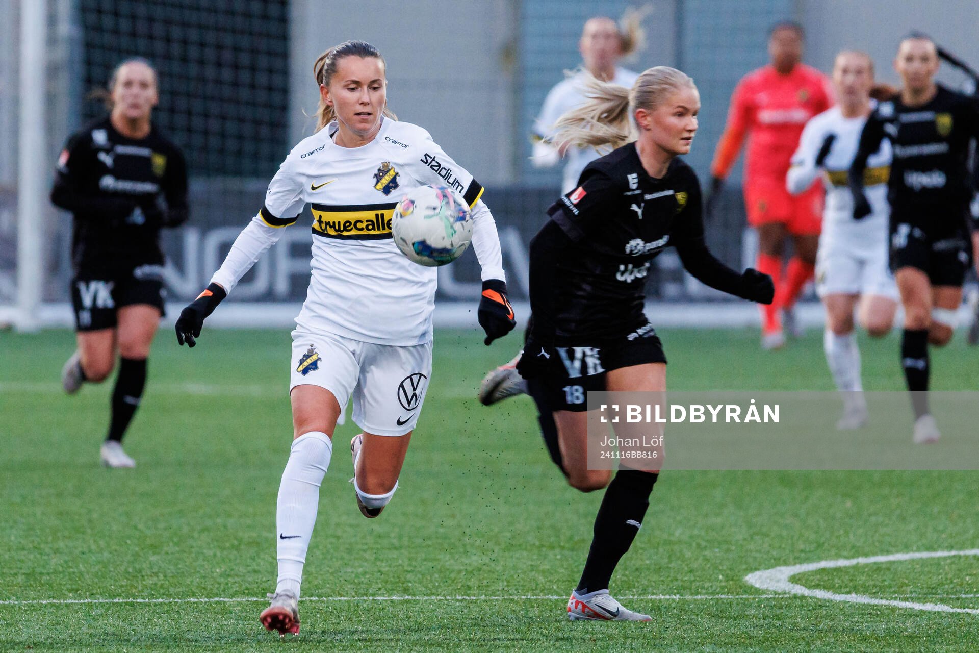 AIKs Adelisa Grabus och Umeås Alva Eriksson