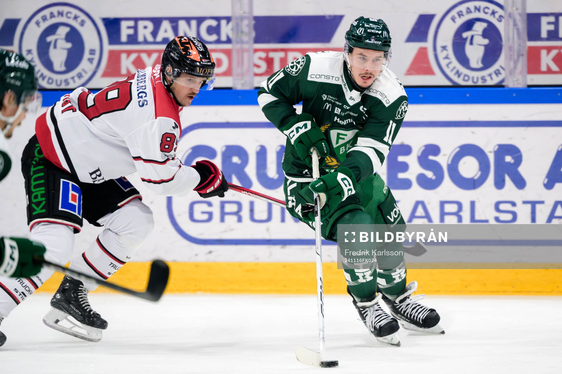 Örebros Patrik Karlkvist och Färjestads Joakim Nygård