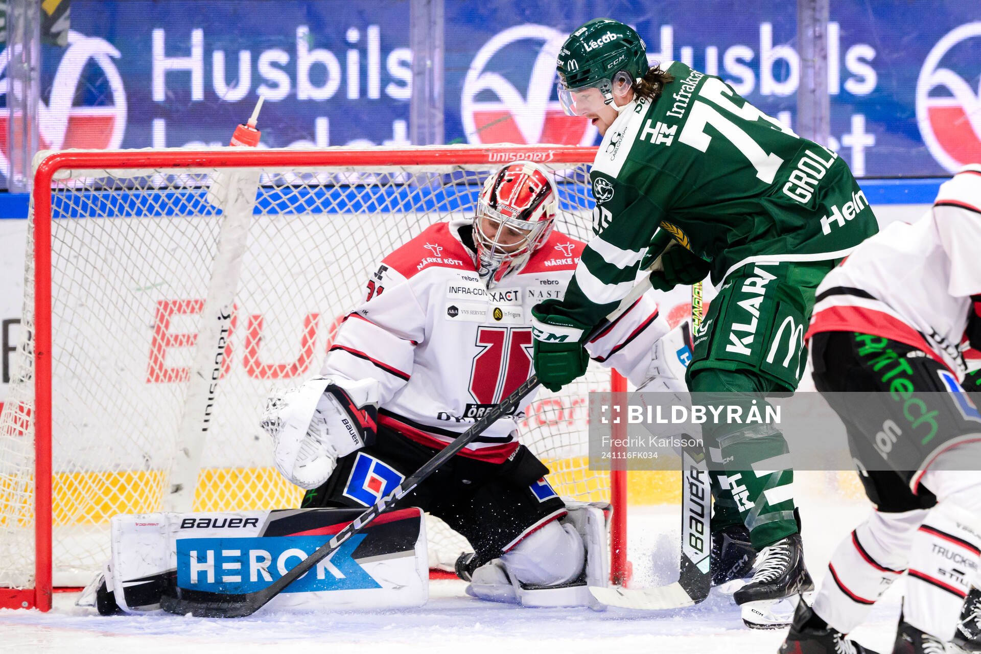 Örebros målvakt Jonas Arntzen och Färjestads Jeremy