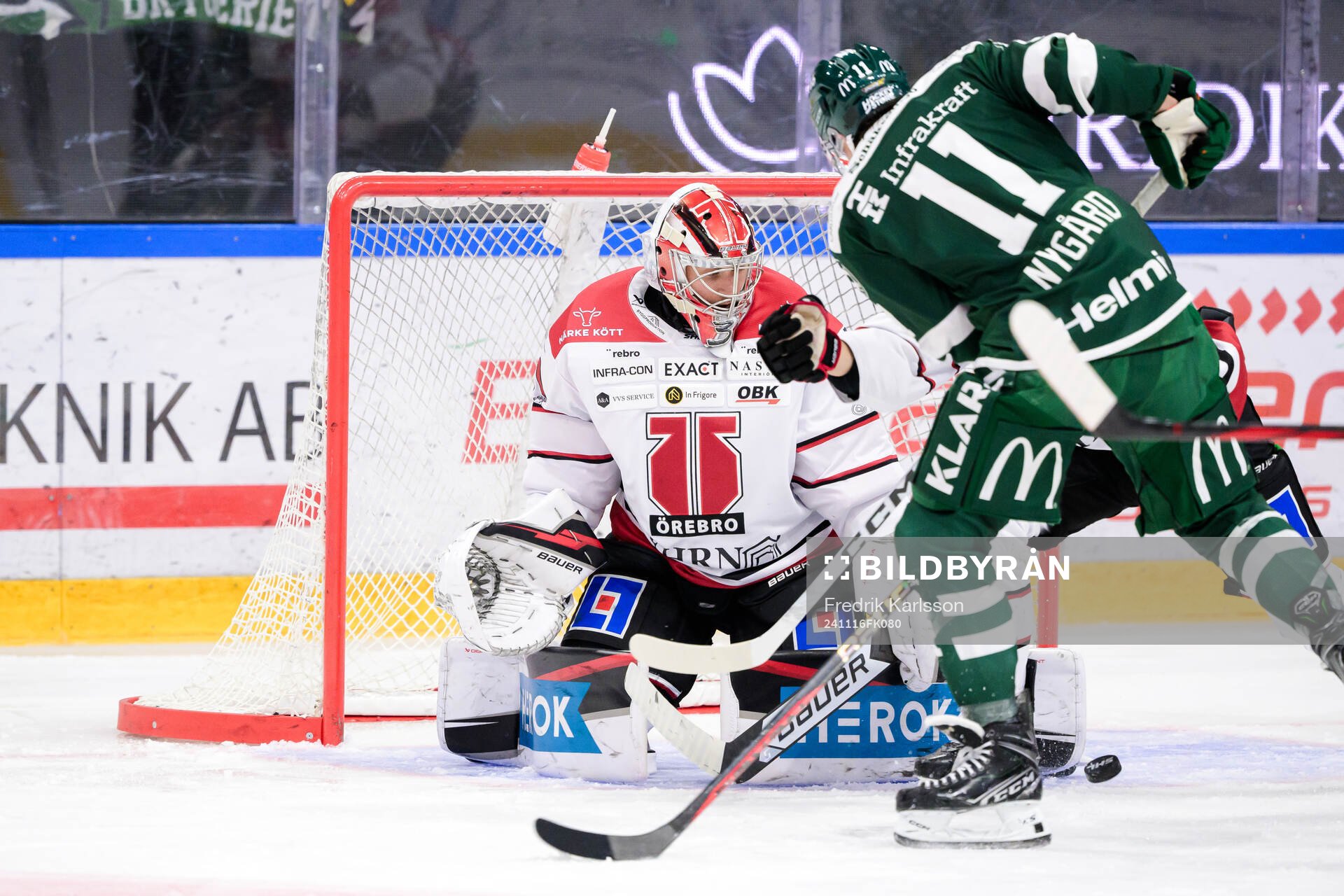 Örebros målvakt Jonas Arntzen och Färjestads Joakim