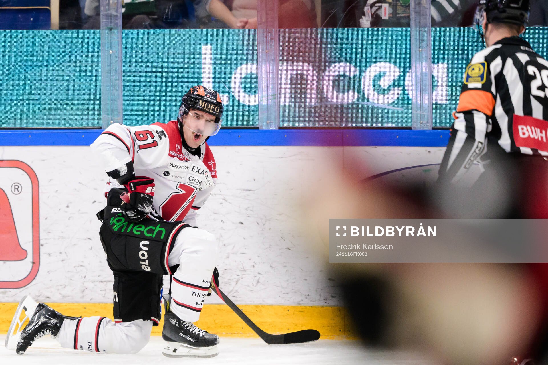 Örebros Ludvig Larsson och Domare Alexander Österberg