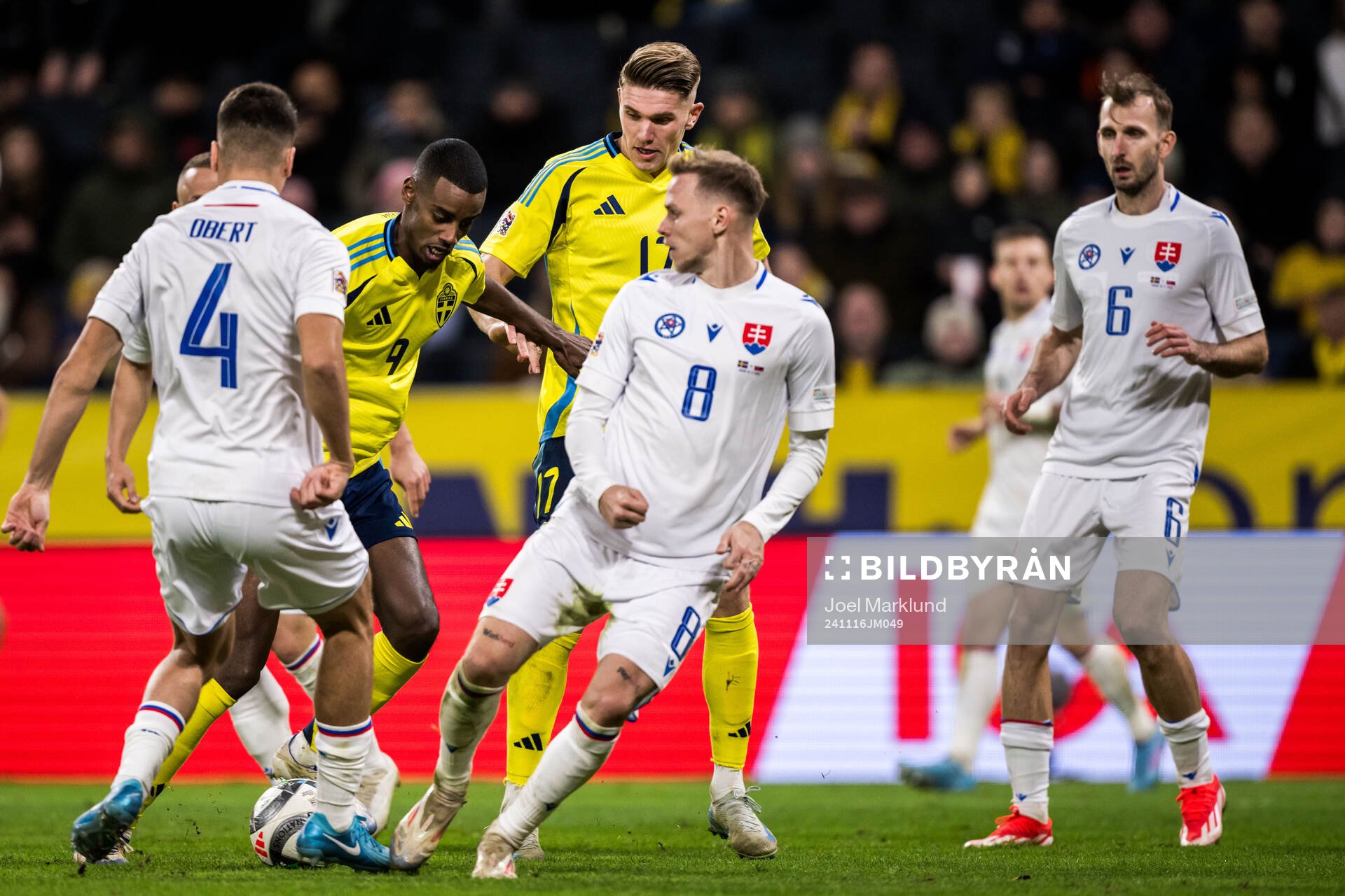 Alexander Isak and Viktor Gyökeres of Sweden