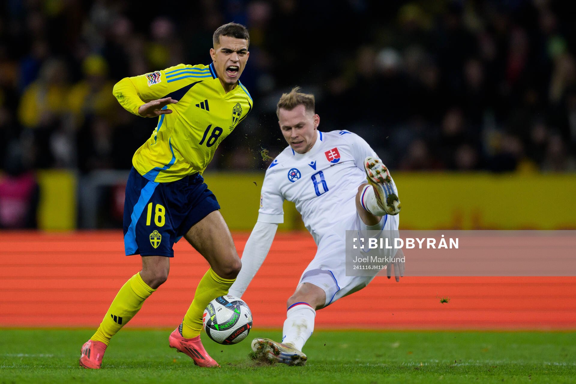 Yasin Ayari of Sweden and Ondrej Duda of Slovakia