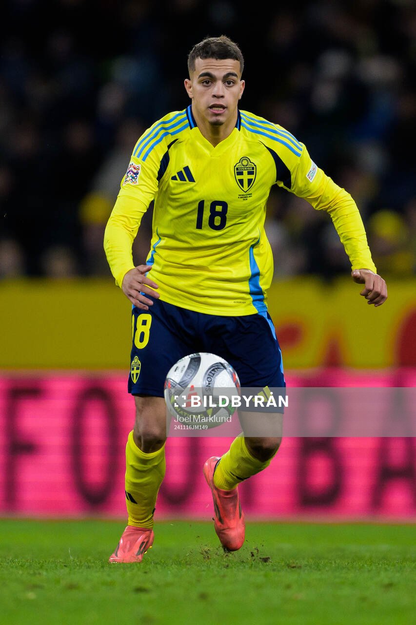 Yasin Ayari of Sweden