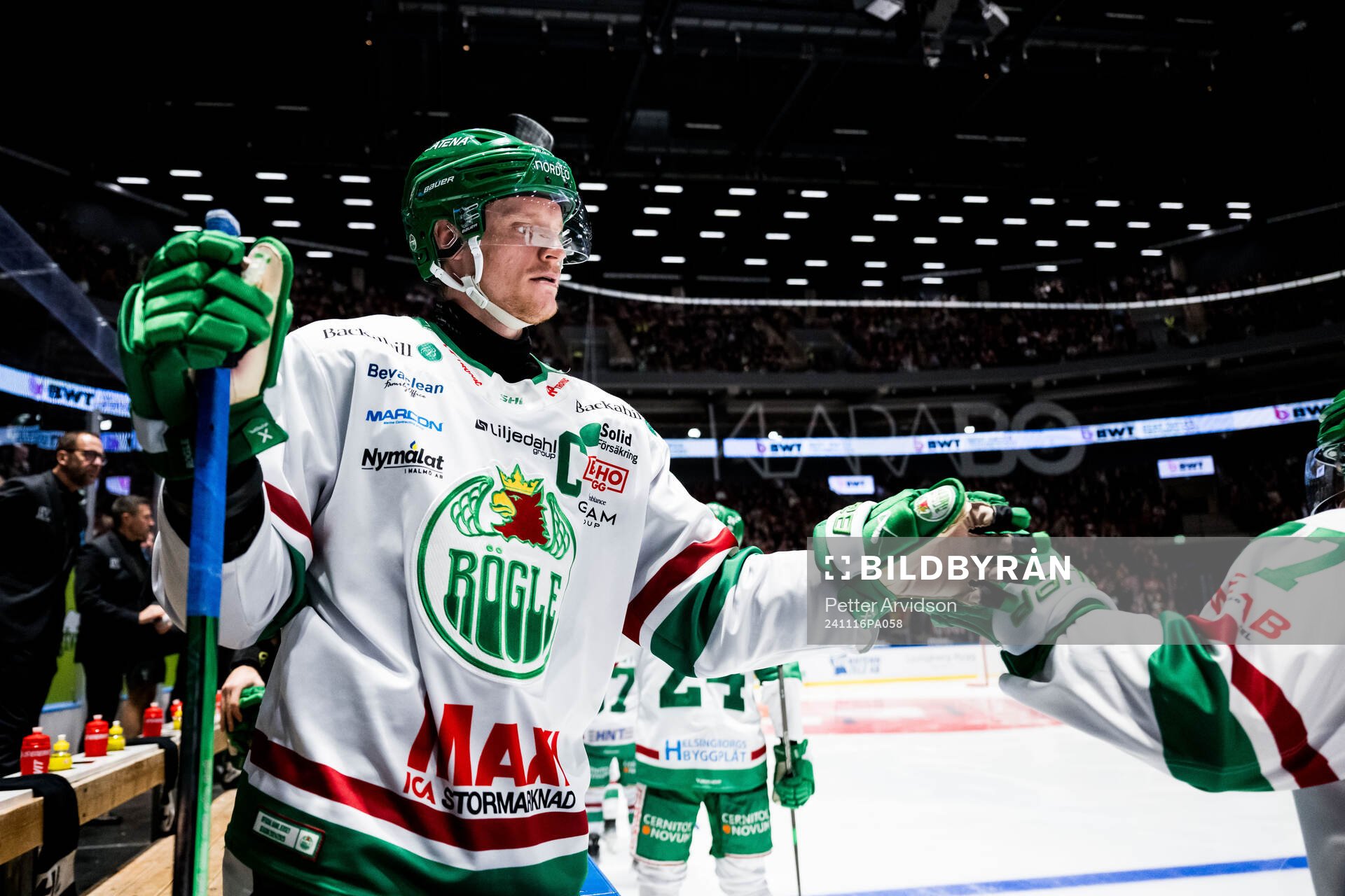 Rögles Anton Bengtsson jublar