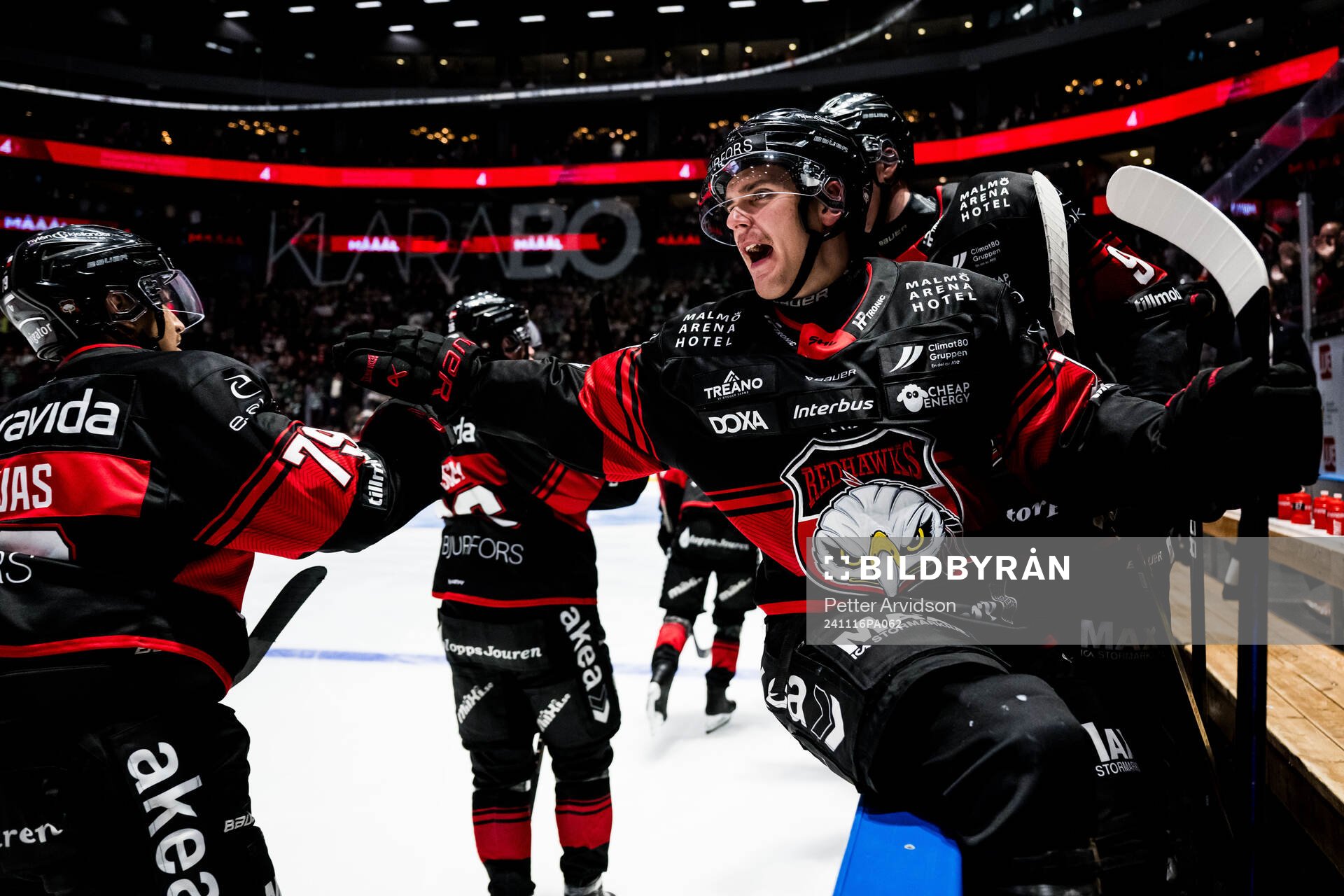 Malmö Redhawks Nikola Pasic jublar