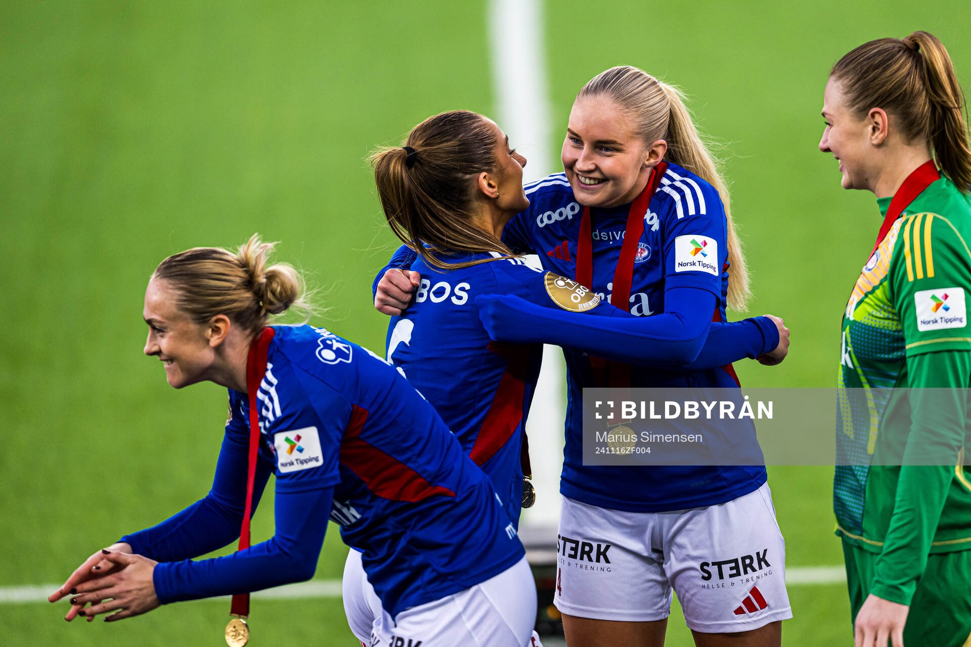 Tilde Lindwall and Iselin Sandnes Olsen of Vålerenga