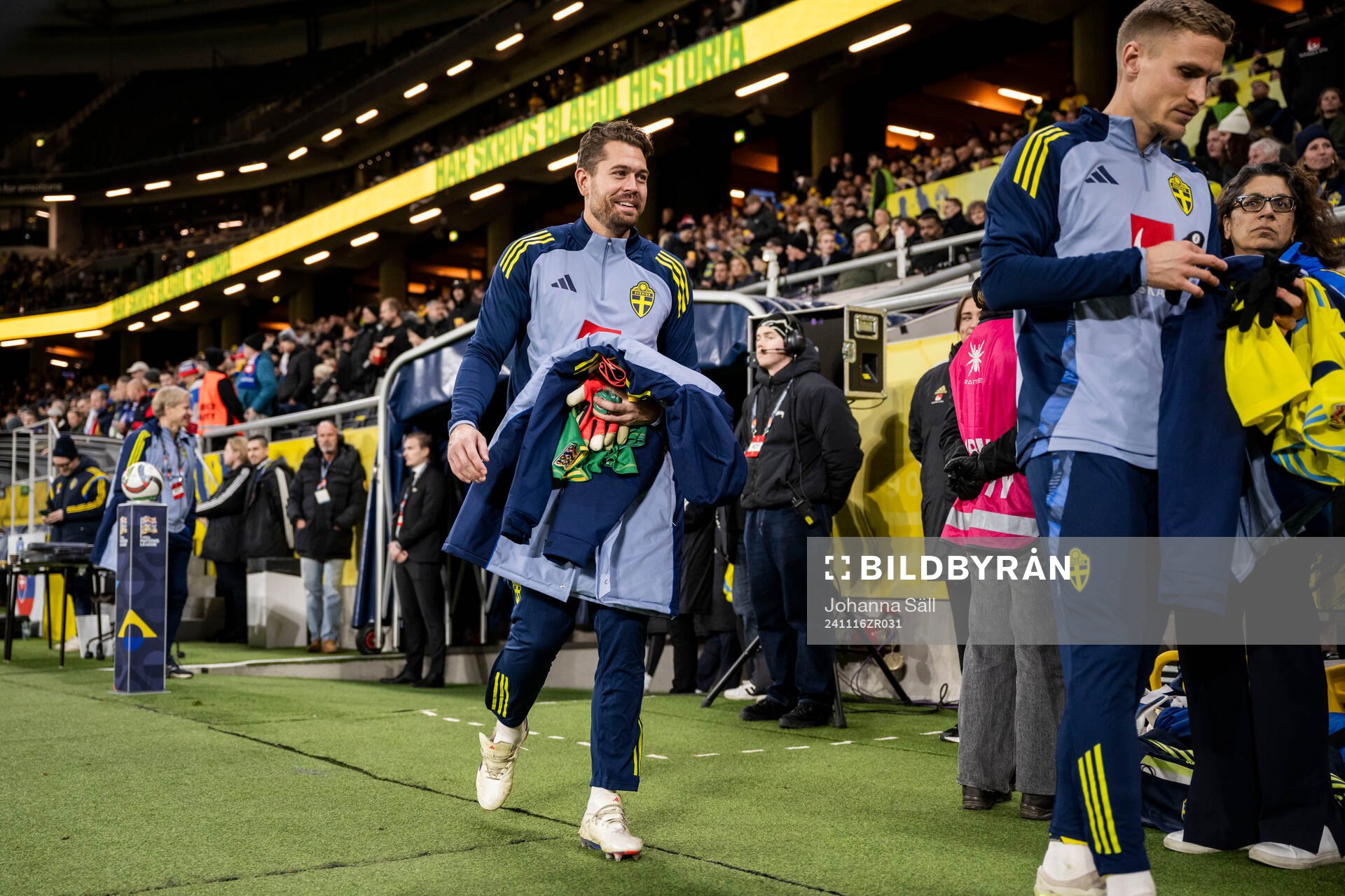 goalkeeper Kristoffer Nordfeldt of Sweden