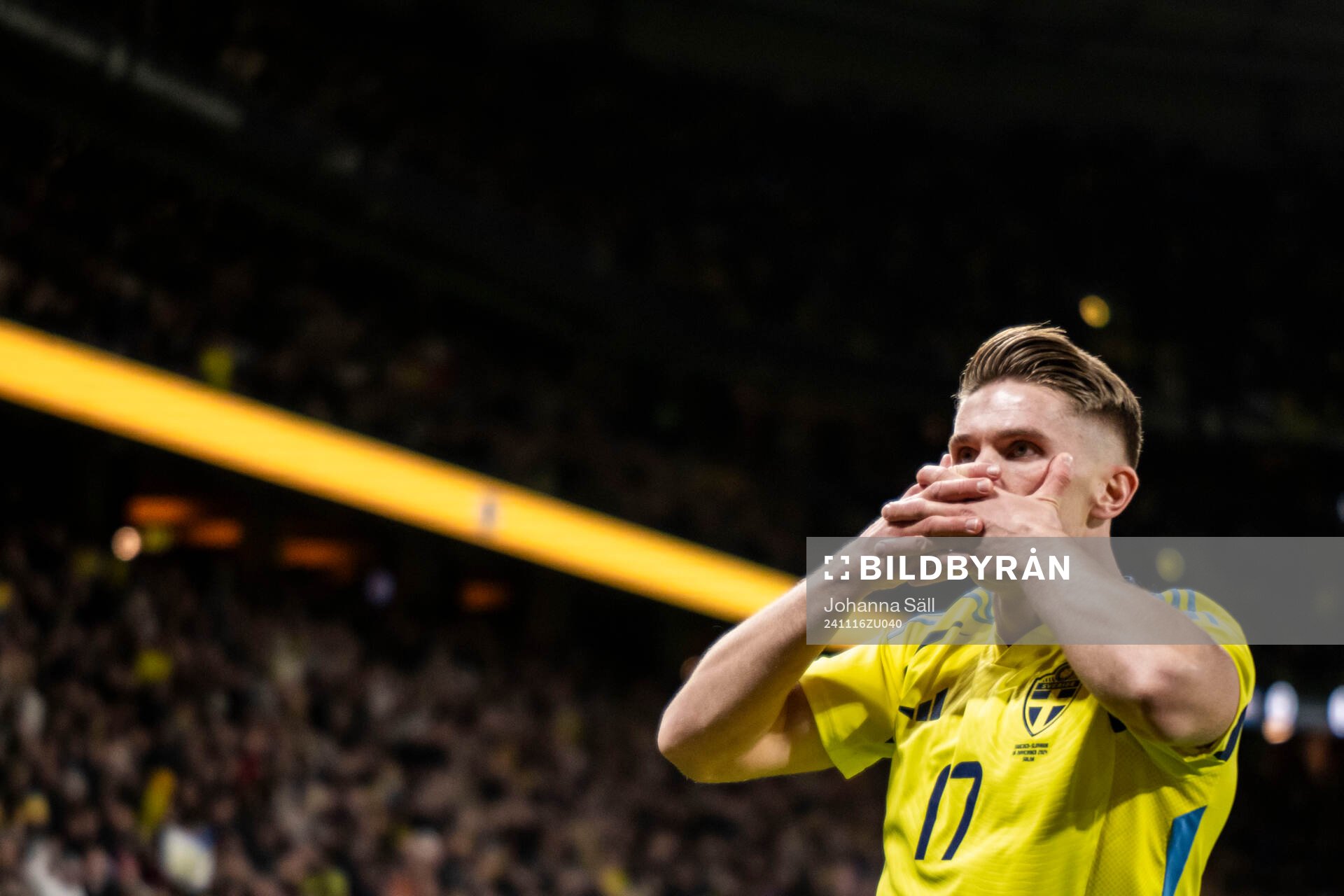 Viktor Gyökeres of Sweden celebrates scoring 1-0