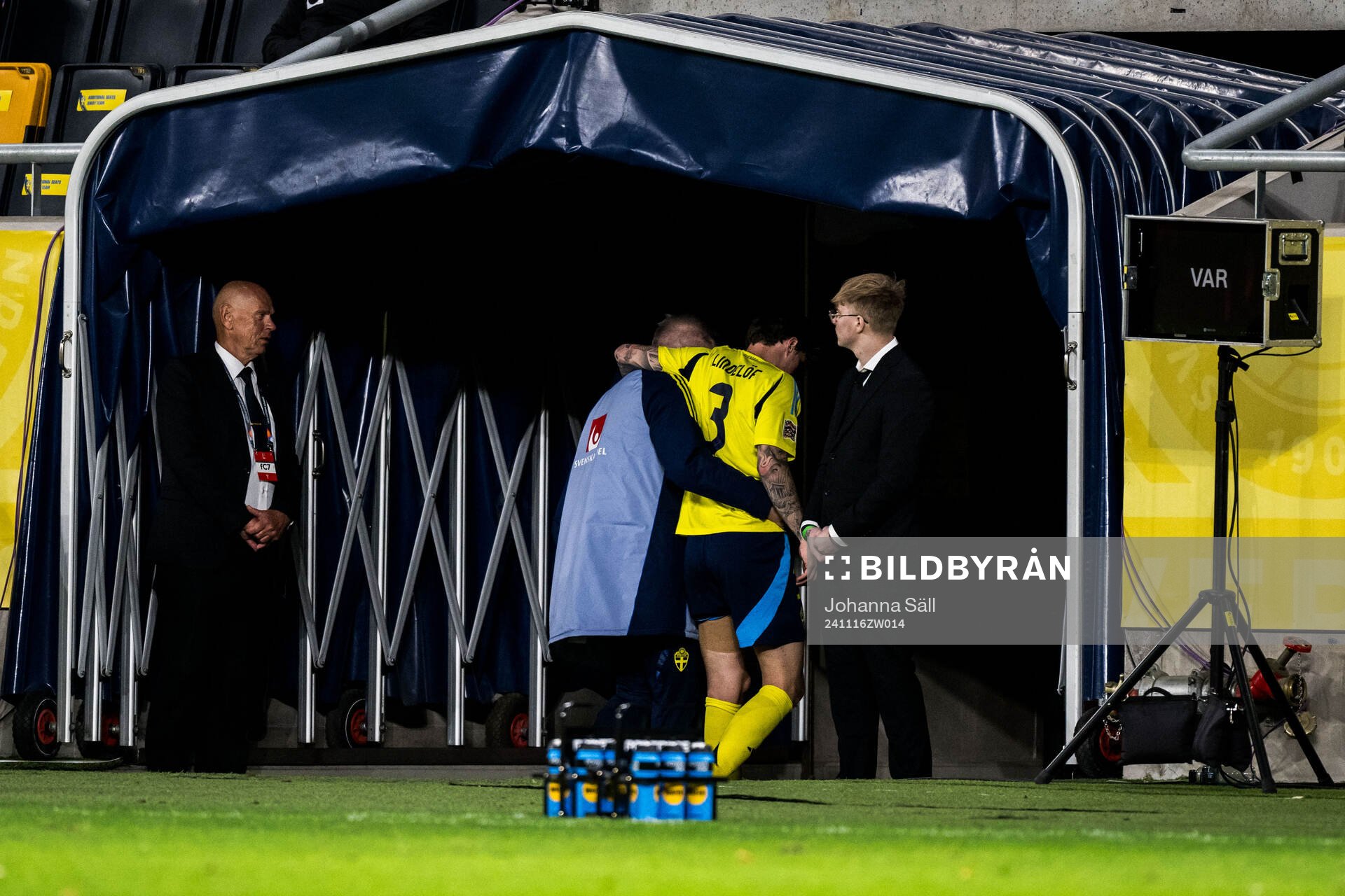 Victor Nilsson Lindelöf of Sweden in pain