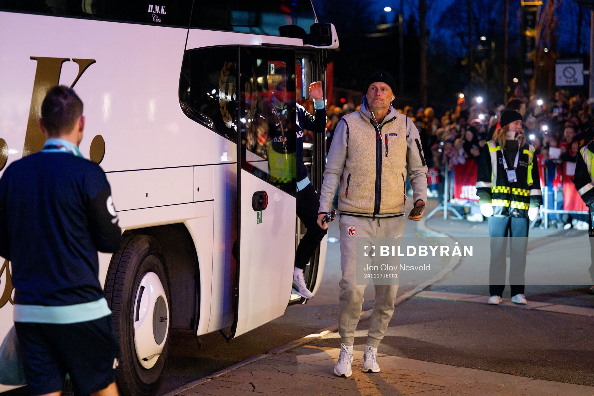 Head coach Ståle Solbakken of Norway arrives