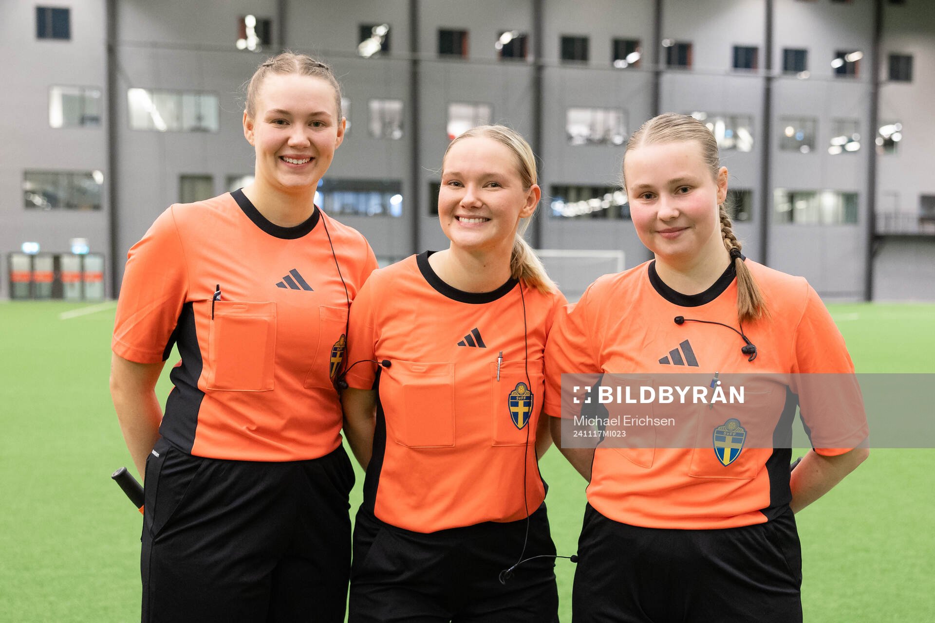 Assisterande domare Clara Östlund, domare Maja Jons och