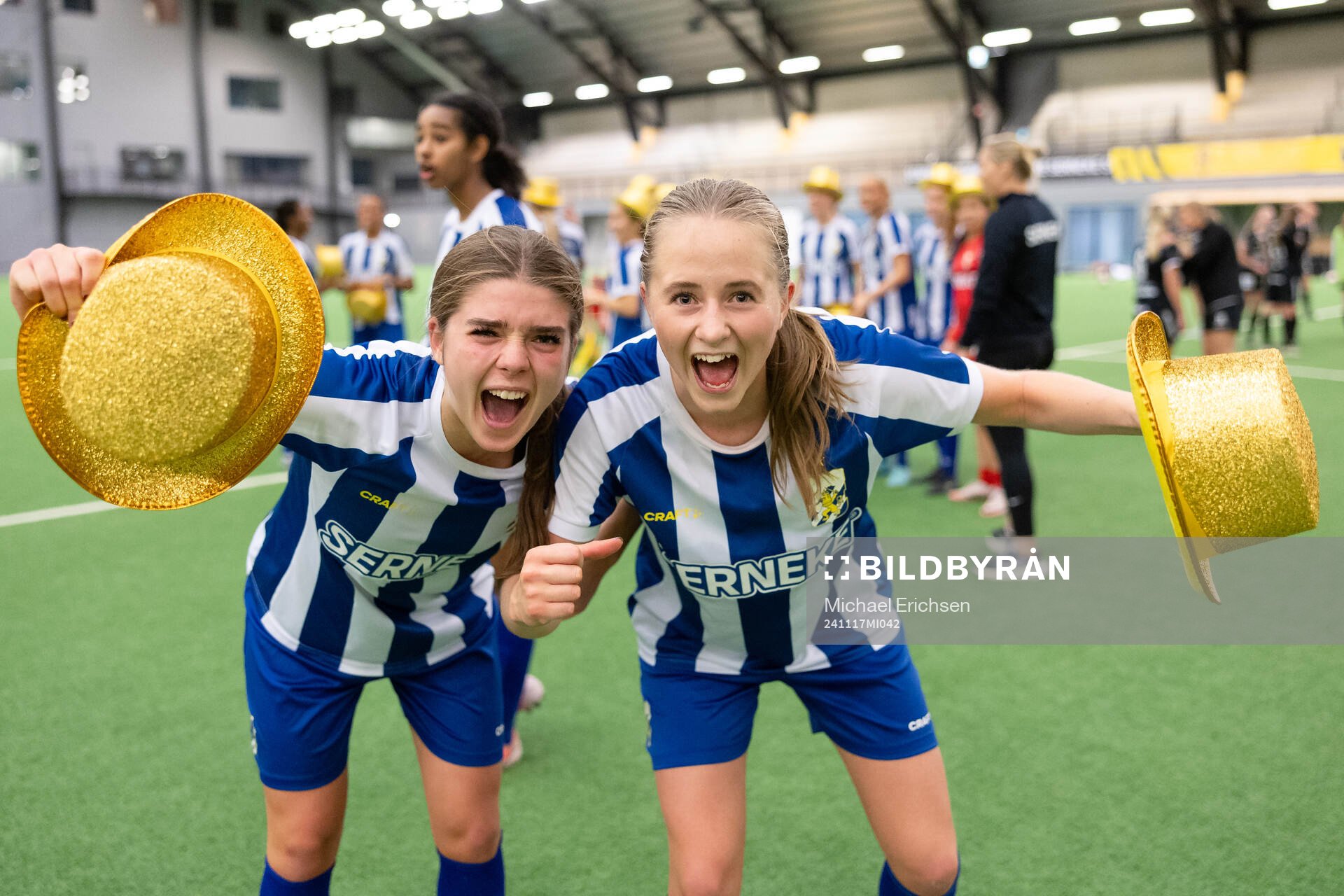 IFK Göteborgs Lilly Hamstein och Filippa Lindstedt jublar