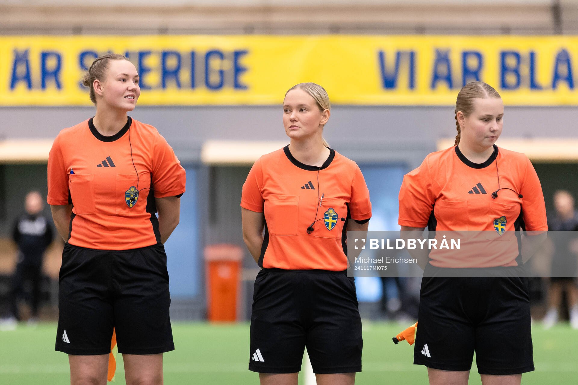 Assisterande domare Clara Östlund, domare Maja Jons och