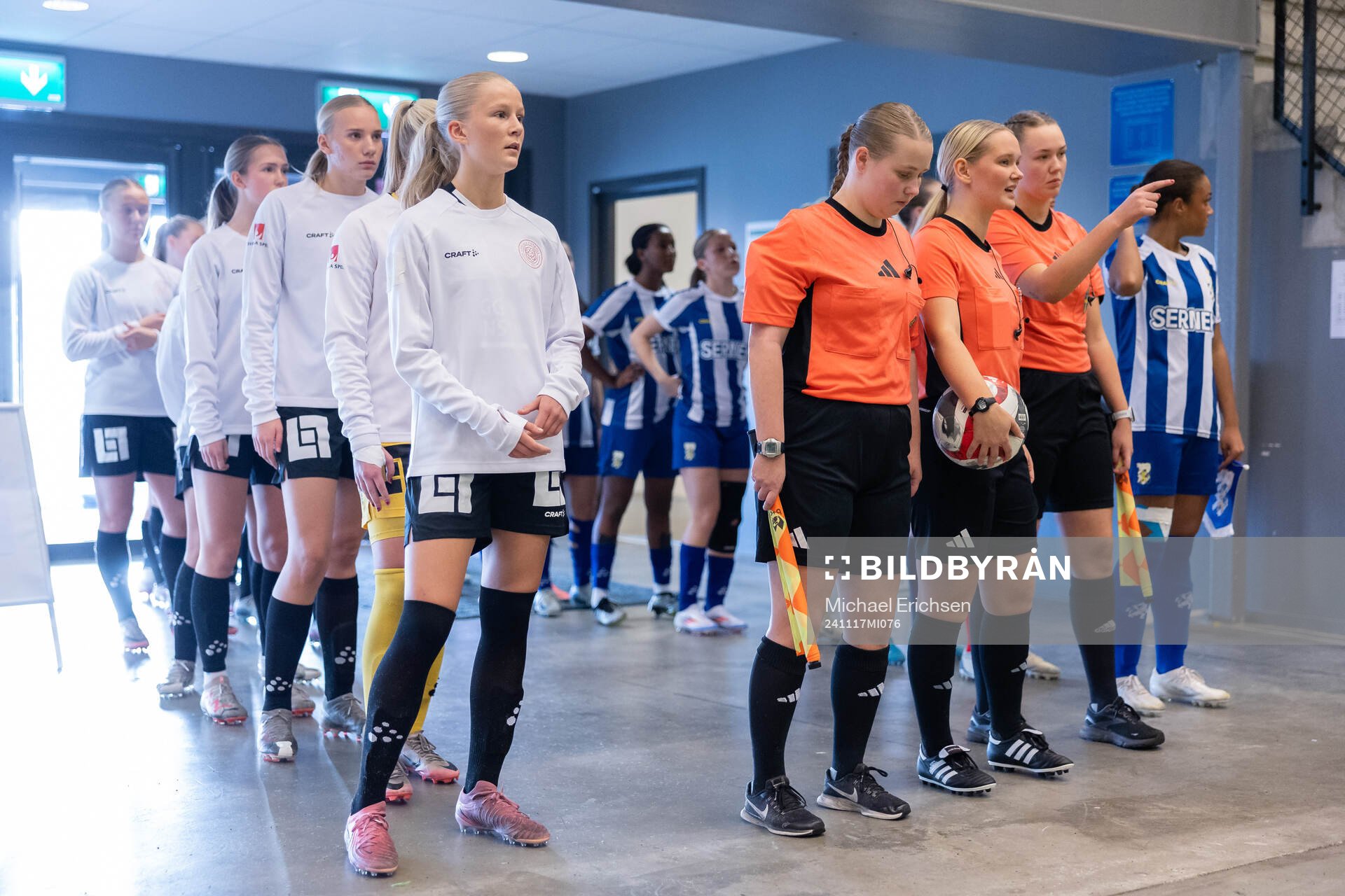Uppsalas lagkapten Rebecca Jakobsson inför F17 SM-finalen i fotboll mellan IFK Göteborg och IK Uppsala den 17 november 2024 i Göteborg.