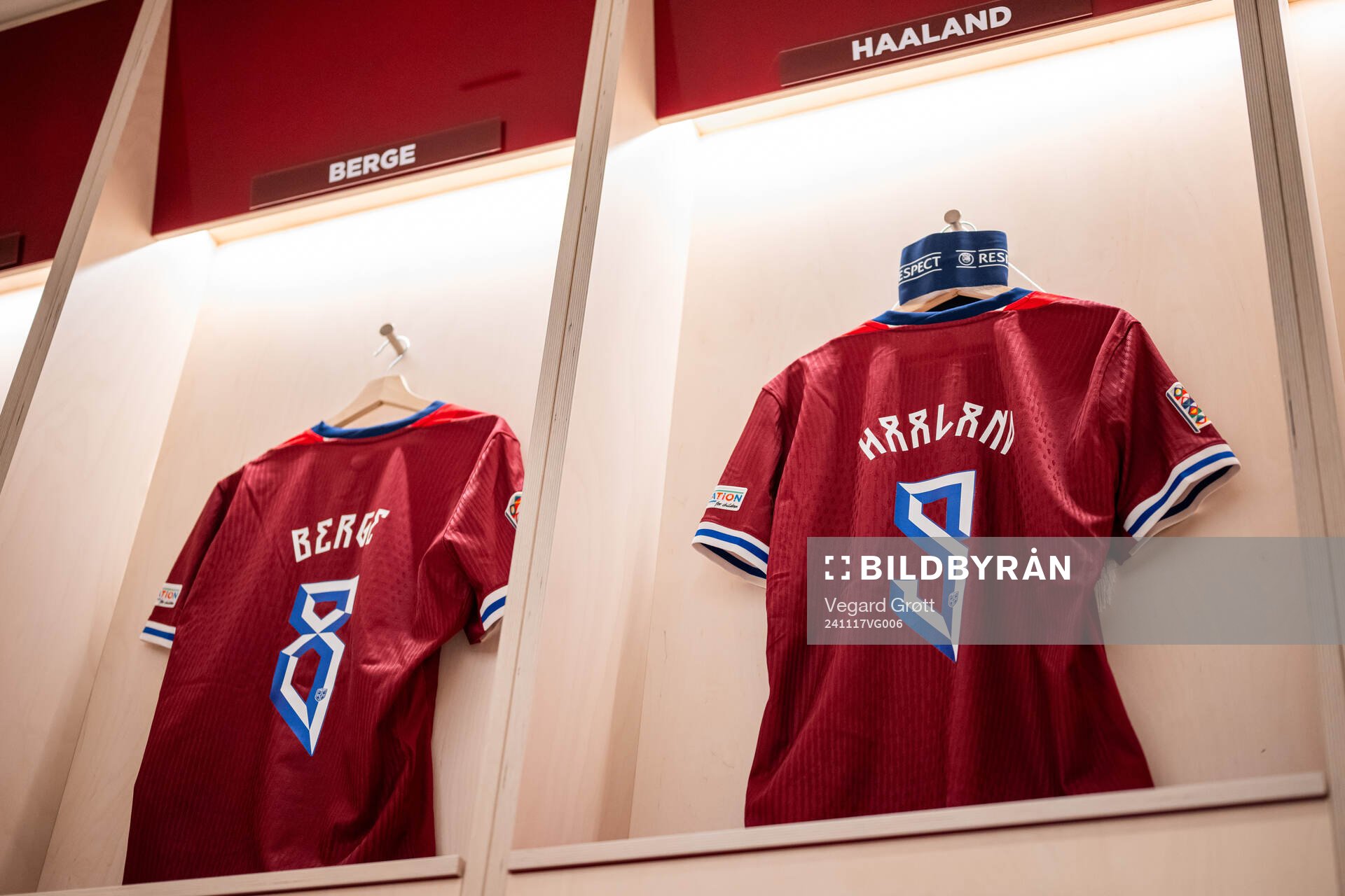 The kits of Sander Berge and Erling Braut Haaland of Norway