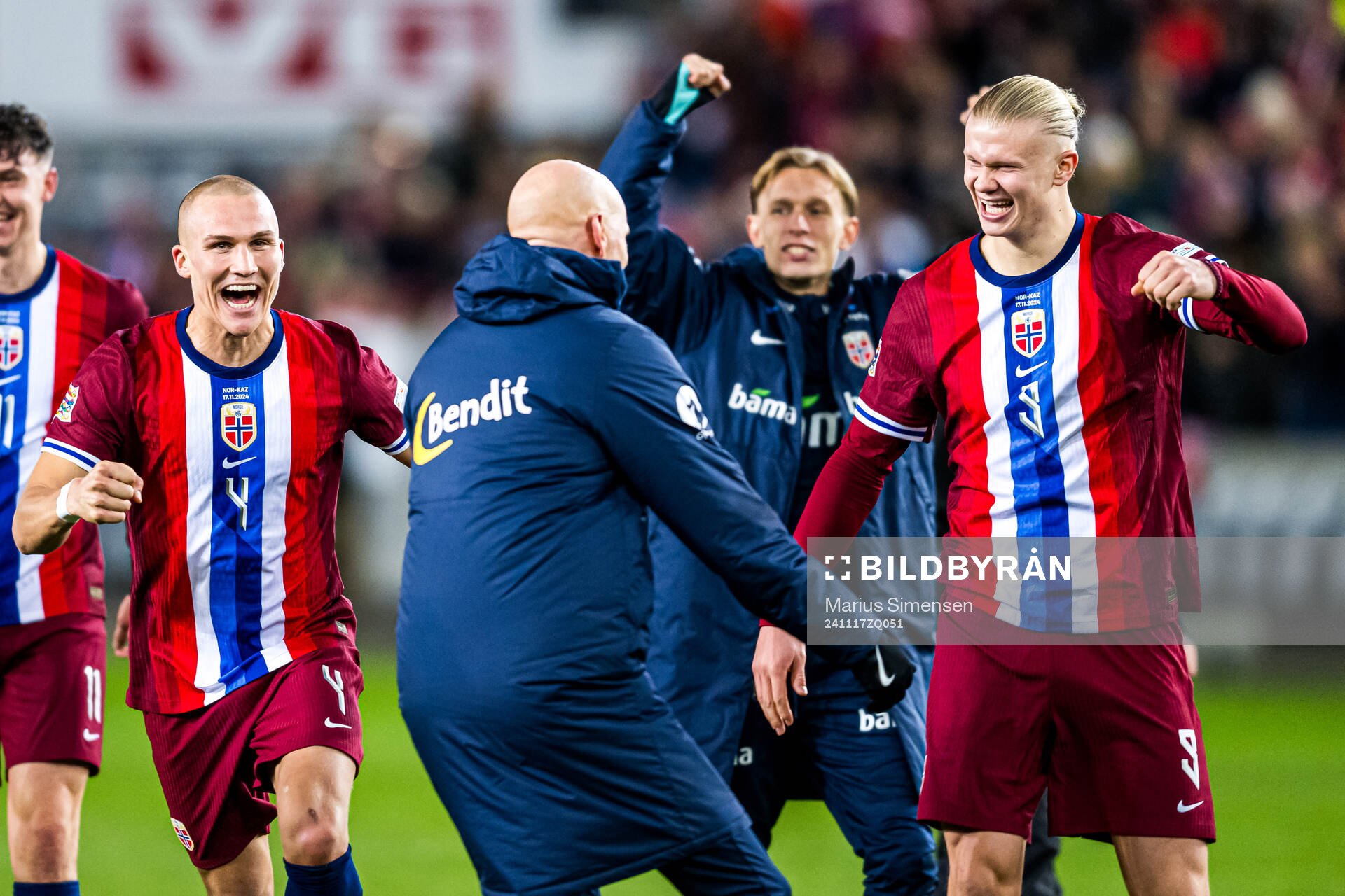 Leo Skiri Østigård, Ståle Solbakken, head coach of