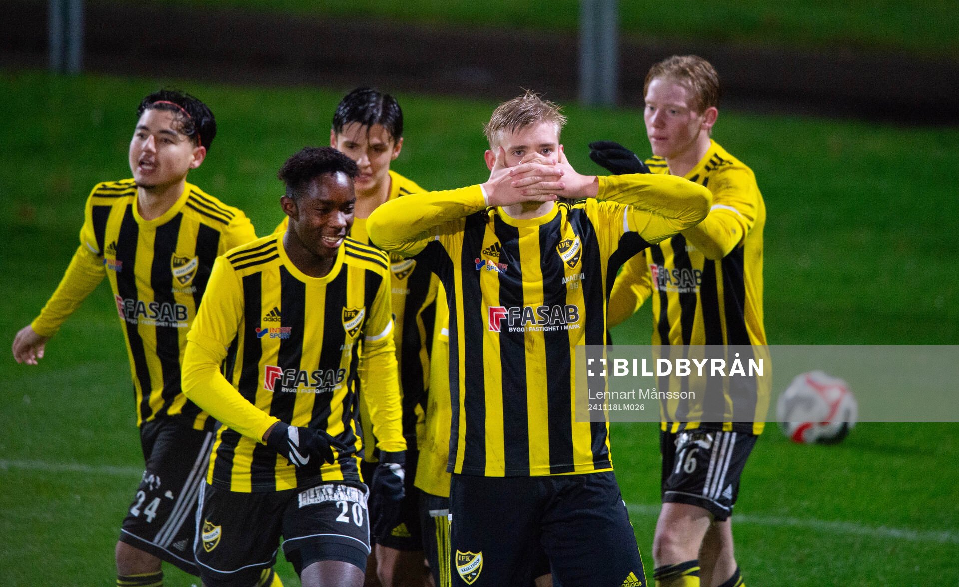 IFK Hässleholms Linus Roslund gör segermålet och jublar