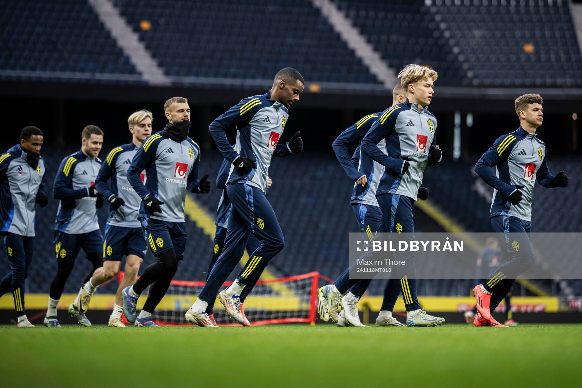 Alexander Isak and Daniel Svensson of the Swedish men's